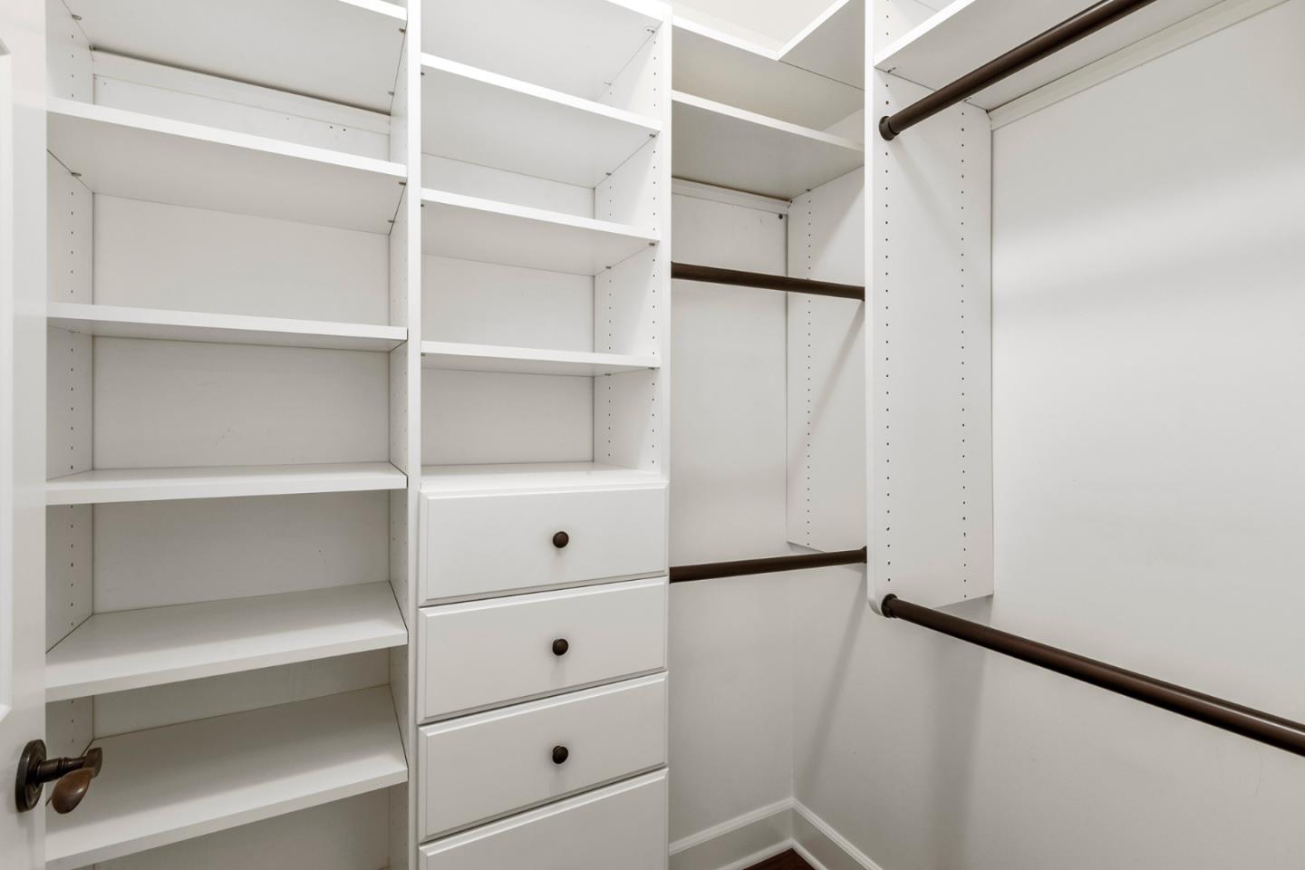 Detail Gallery Image 54 of 71 For 158 Seminary Dr, Menlo Park,  CA 94025 - 5 Beds | 3/1 Baths