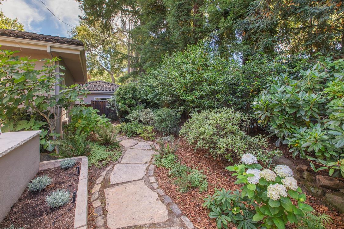Detail Gallery Image 71 of 71 For 158 Seminary Dr, Menlo Park,  CA 94025 - 5 Beds | 3/1 Baths