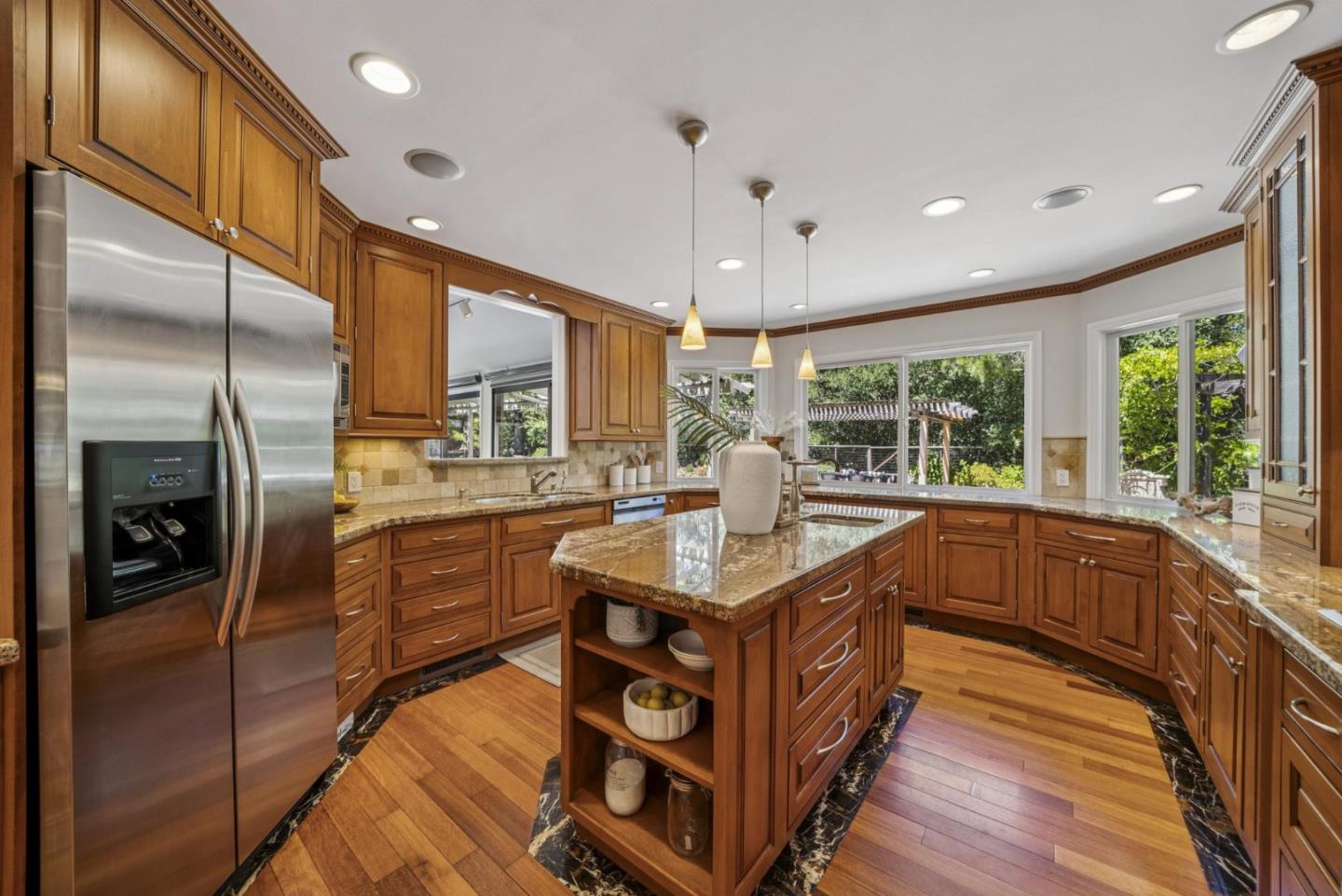 Detail Gallery Image 10 of 38 For 19521 Tweed Ct, Saratoga,  CA 95070 - 4 Beds | 3 Baths
