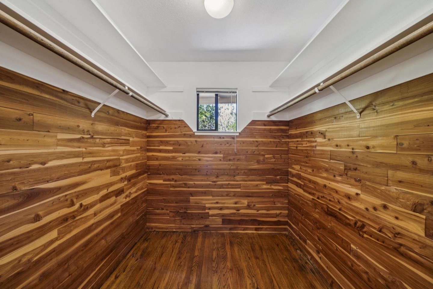 Detail Gallery Image 20 of 38 For 19521 Tweed Ct, Saratoga,  CA 95070 - 4 Beds | 3 Baths