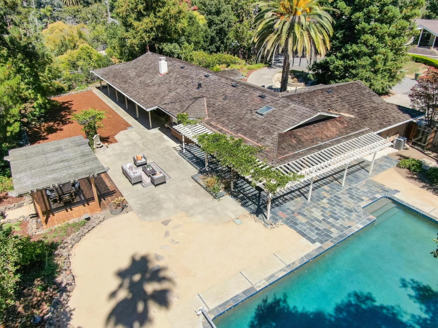 Detail Gallery Image 35 of 38 For 19521 Tweed Ct, Saratoga,  CA 95070 - 4 Beds | 3 Baths