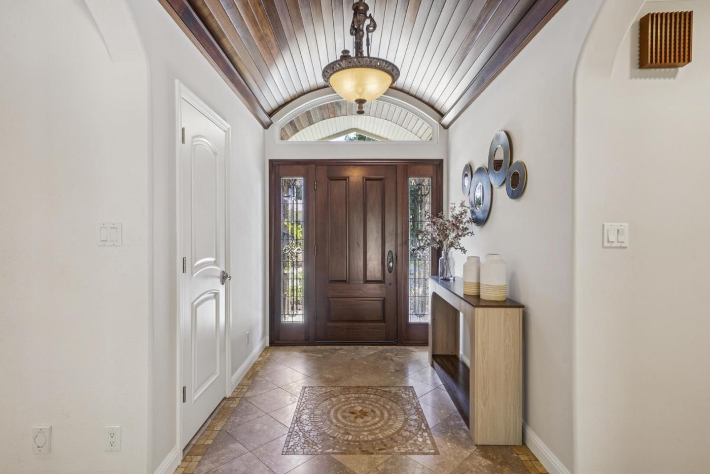Detail Gallery Image 4 of 38 For 19521 Tweed Ct, Saratoga,  CA 95070 - 4 Beds | 3 Baths