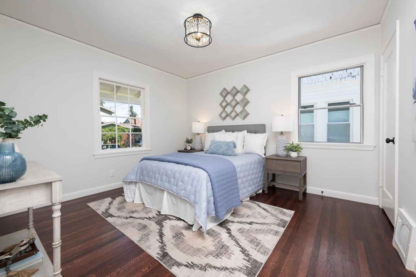 Detail Gallery Image 21 of 45 For 1411 Sanchez Ave, Burlingame,  CA 94010 - 2 Beds | 1 Baths