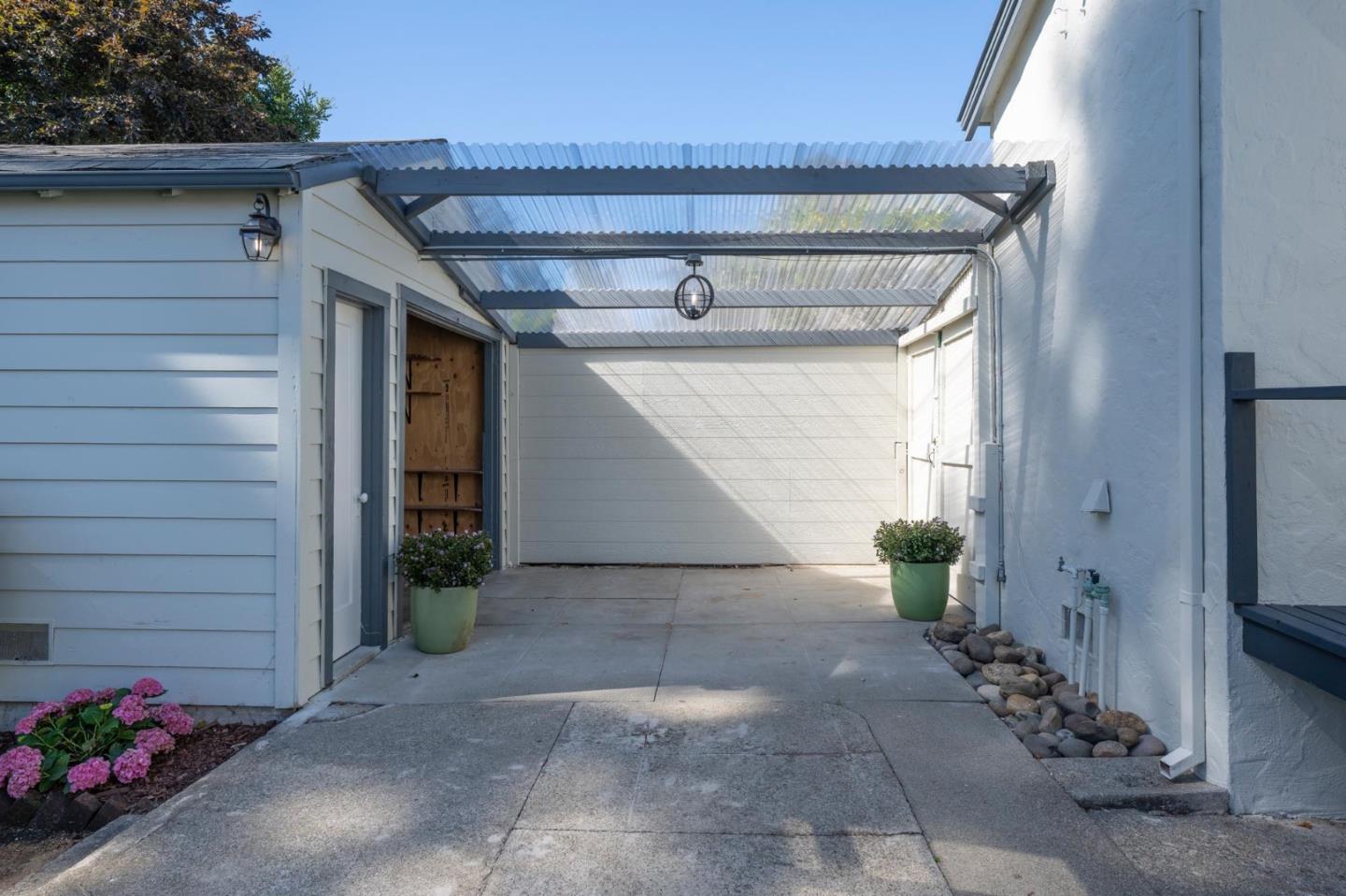 Detail Gallery Image 26 of 45 For 1411 Sanchez Ave, Burlingame,  CA 94010 - 2 Beds | 1 Baths