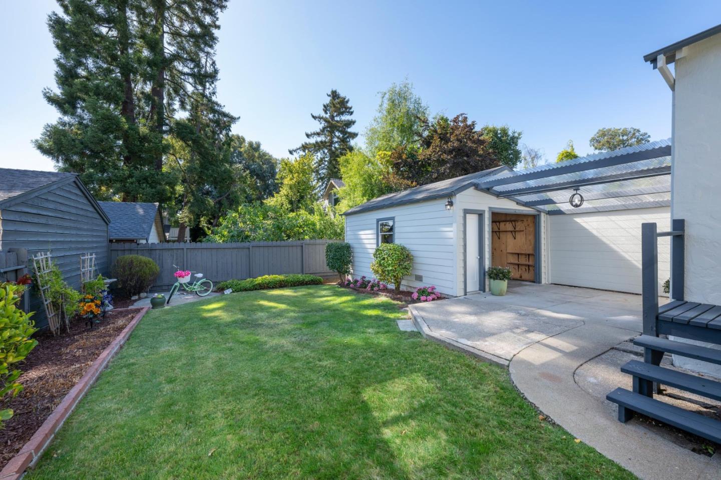 Detail Gallery Image 29 of 45 For 1411 Sanchez Ave, Burlingame,  CA 94010 - 2 Beds | 1 Baths