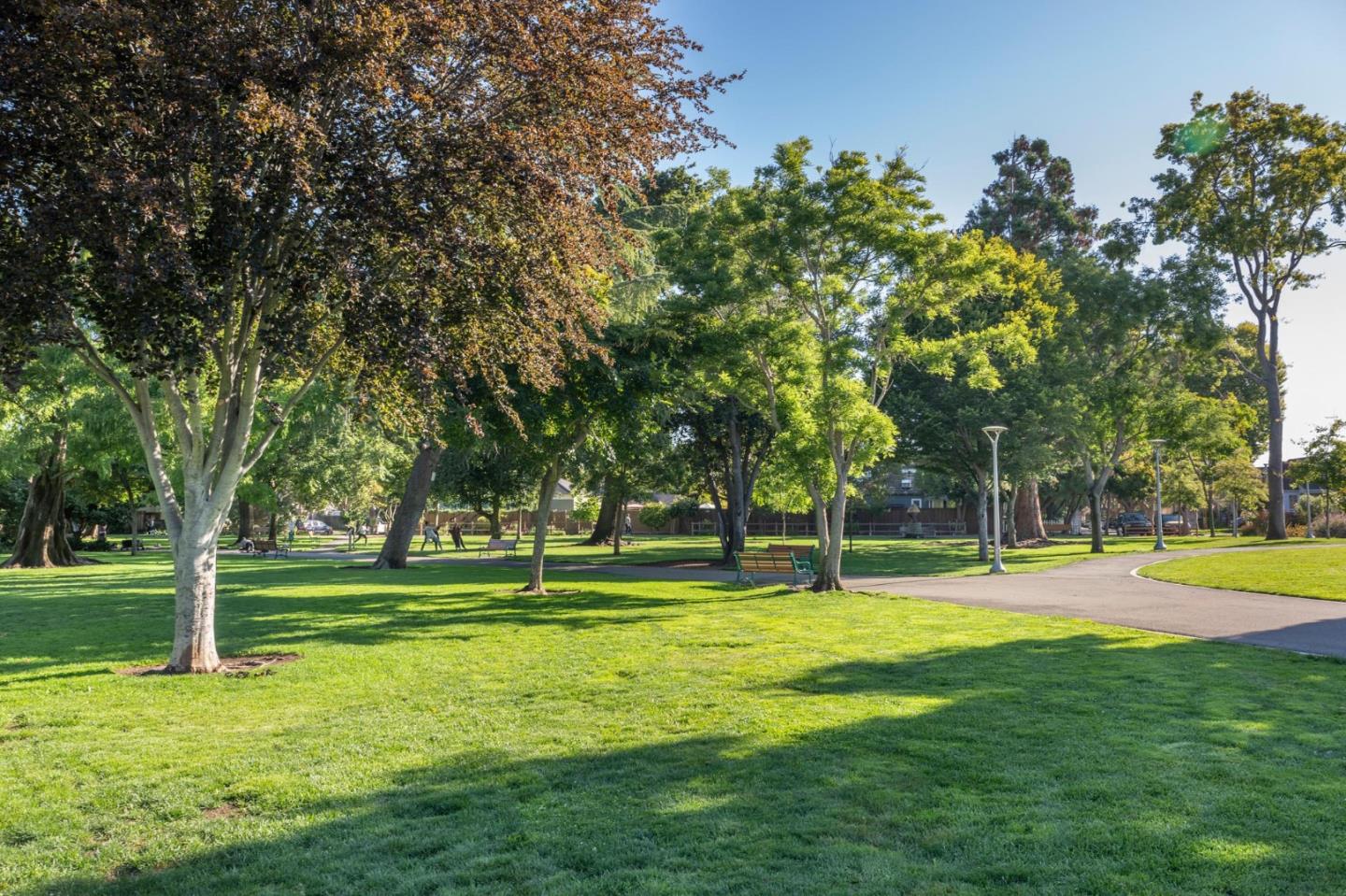 Detail Gallery Image 40 of 45 For 1411 Sanchez Ave, Burlingame,  CA 94010 - 2 Beds | 1 Baths