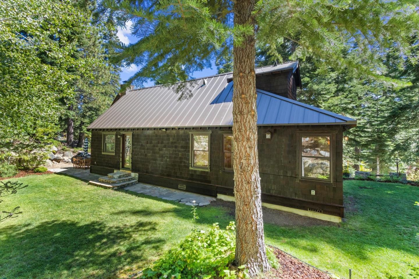 Detail Gallery Image 31 of 37 For 8814 Rubicon Dr, Tahoma,  CA 96142 - 4 Beds | 5 Baths