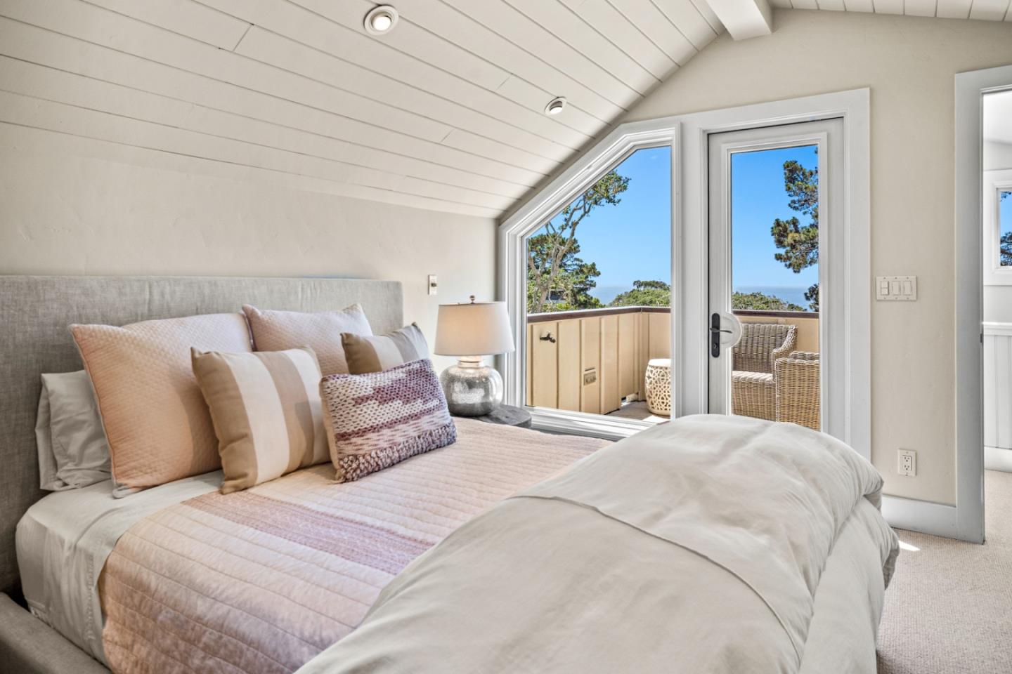 Detail Gallery Image 17 of 40 For 0 Casanova 5 Nw of Ocean Ave, Carmel,  CA 93923 - 4 Beds | 3/1 Baths