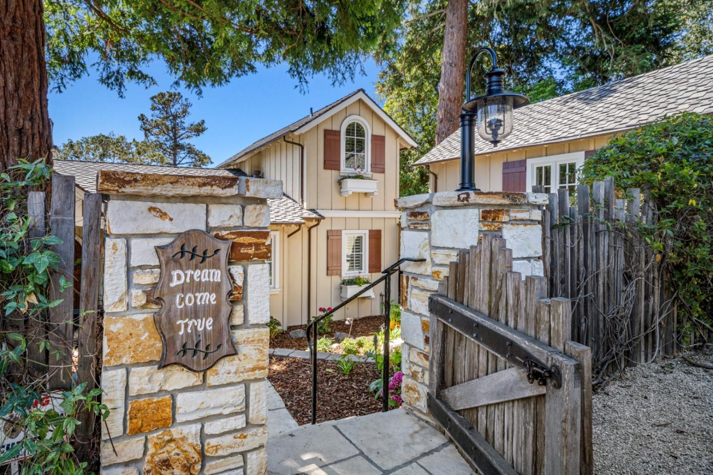 Detail Gallery Image 39 of 40 For 0 Casanova 5 Nw of Ocean Ave, Carmel,  CA 93923 - 4 Beds | 3/1 Baths