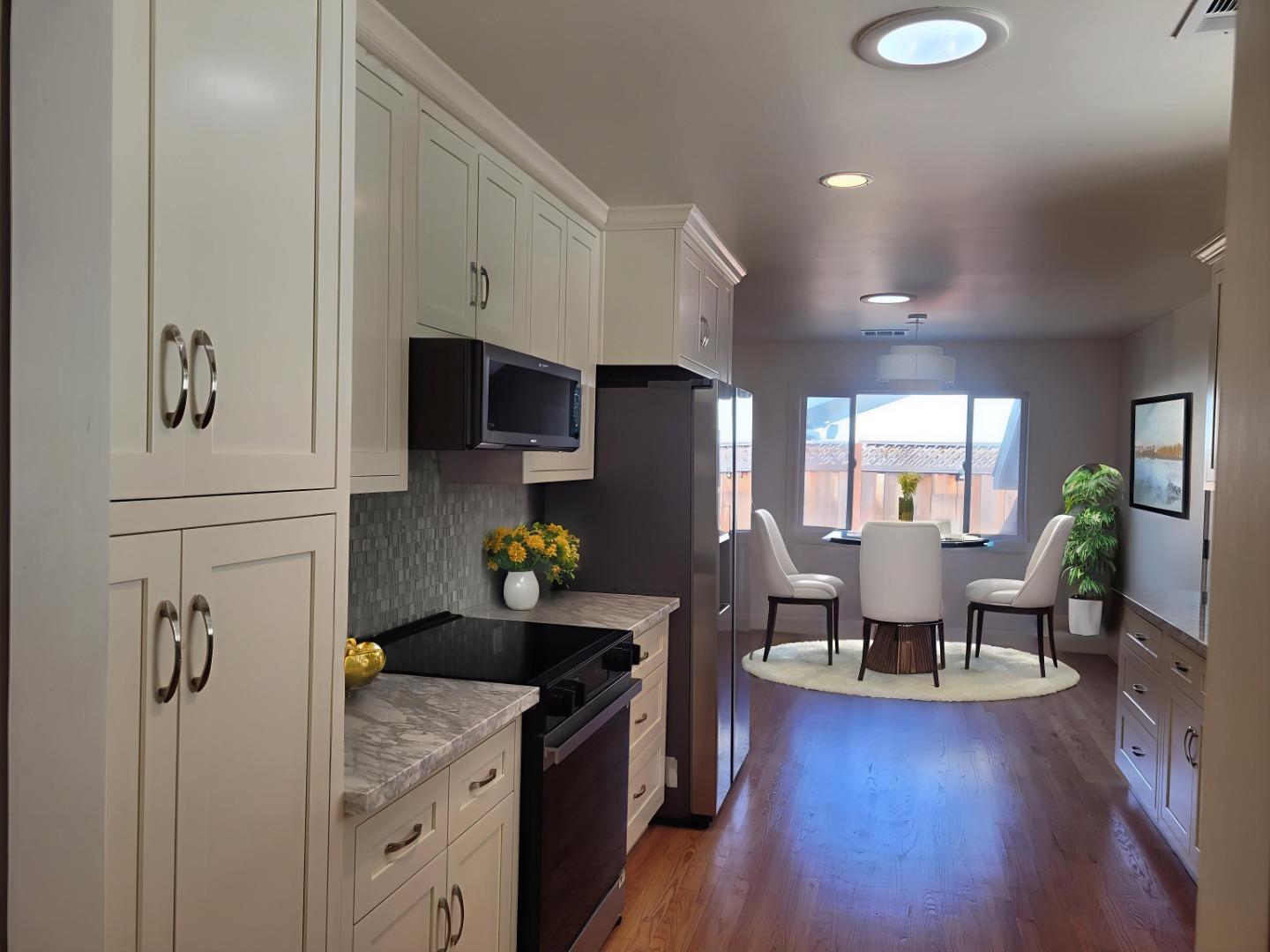 Detail Gallery Image 14 of 35 For 5161 Bela Dr, San Jose,  CA 95129 - 3 Beds | 3 Baths