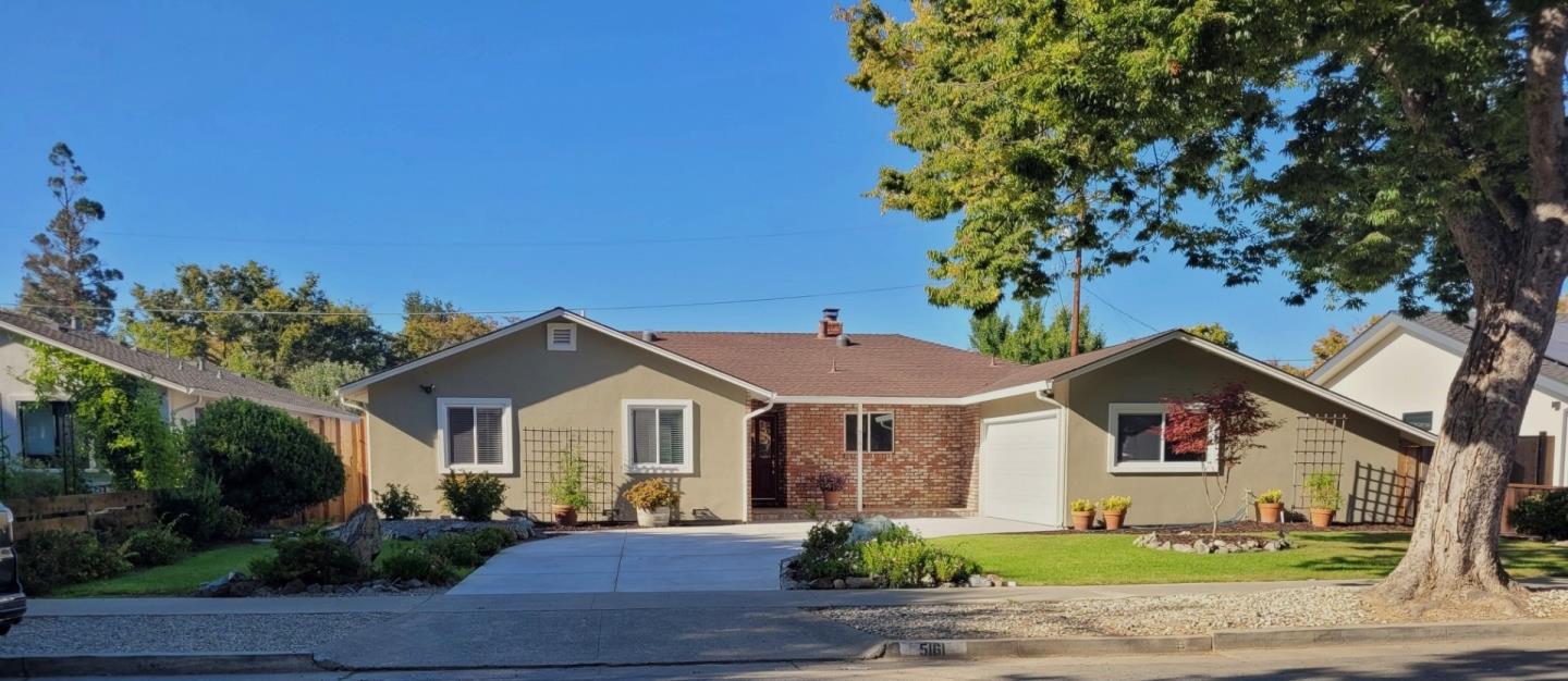 Detail Gallery Image 2 of 35 For 5161 Bela Dr, San Jose,  CA 95129 - 3 Beds | 3 Baths