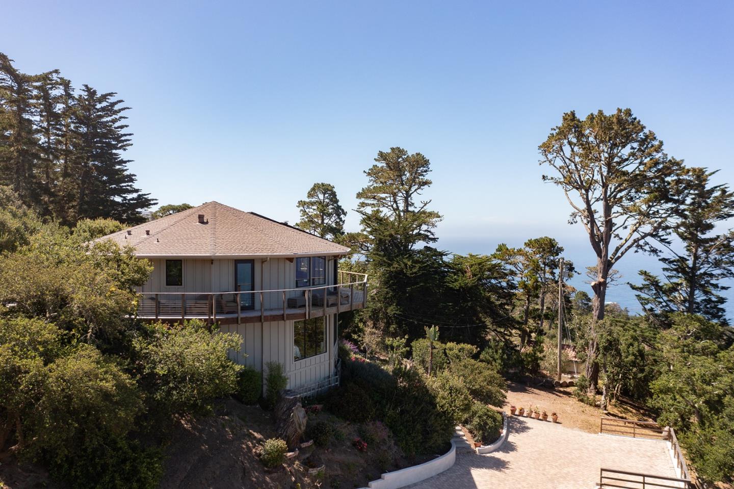 Detail Gallery Image 21 of 24 For 209 Crest Rd, Carmel,  CA 93923 - 3 Beds | 2/1 Baths