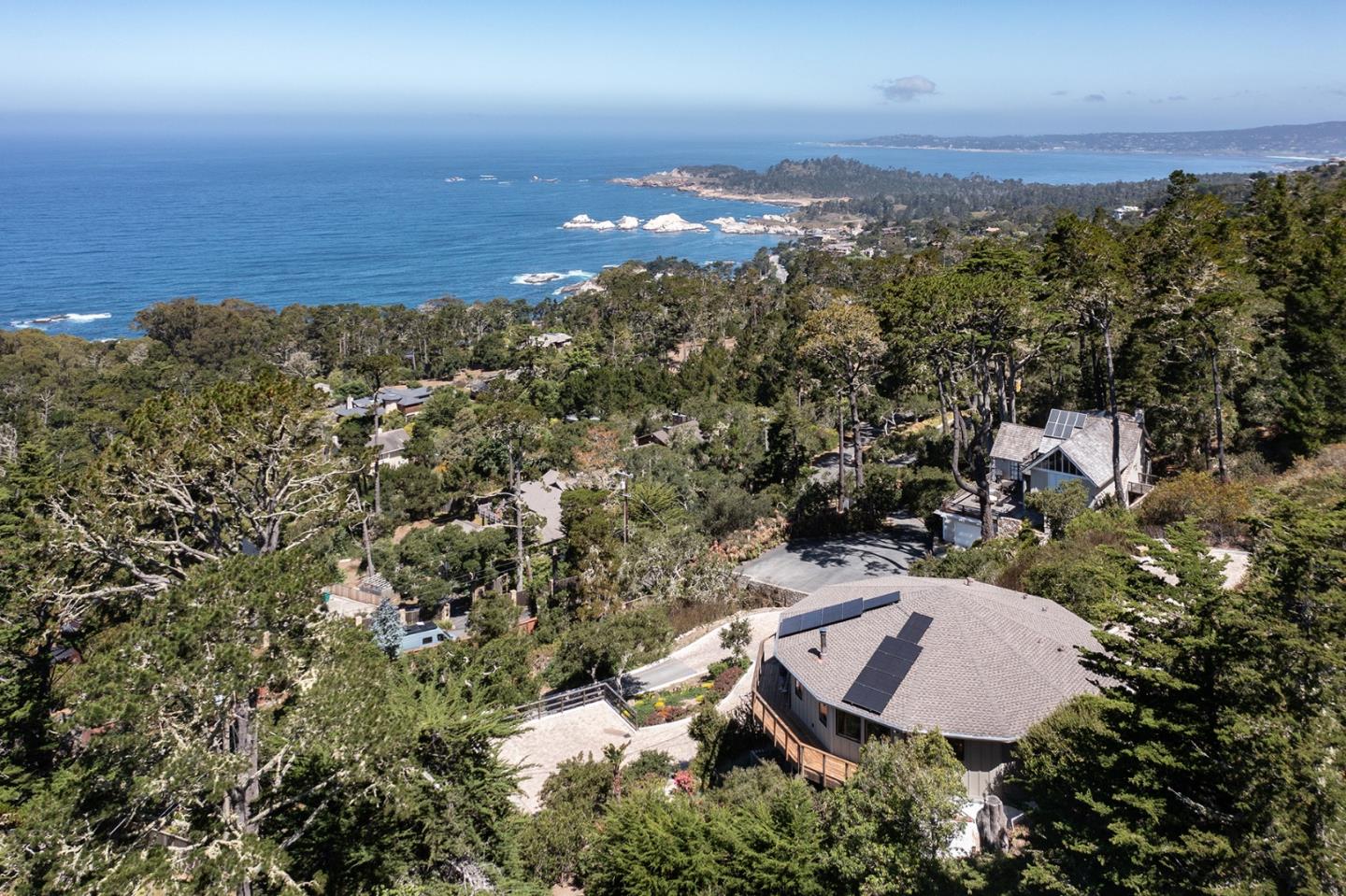 Detail Gallery Image 23 of 24 For 209 Crest Rd, Carmel,  CA 93923 - 3 Beds | 2/1 Baths