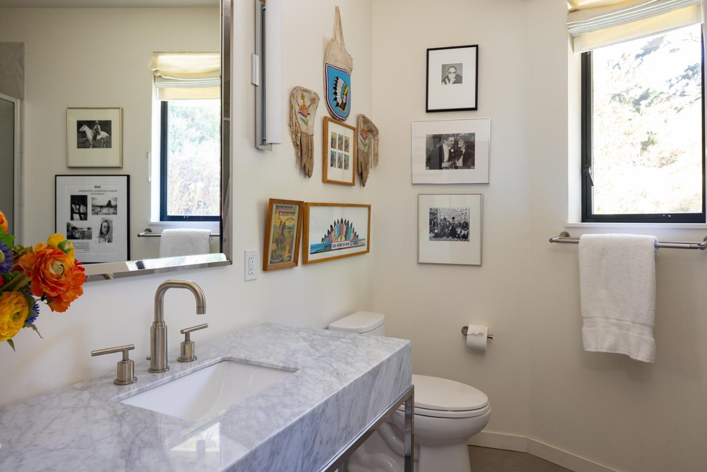 Detail Gallery Image 7 of 24 For 209 Crest Rd, Carmel,  CA 93923 - 3 Beds | 2/1 Baths