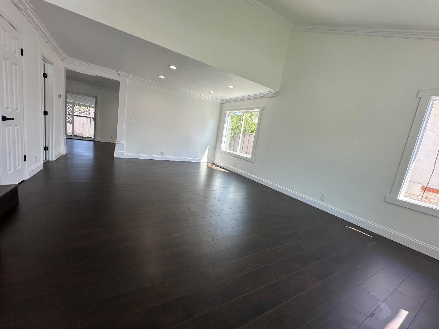 Detail Gallery Image 21 of 28 For 2195 Cunningham Ct, San Jose,  CA 95148 - 4 Beds | 3 Baths