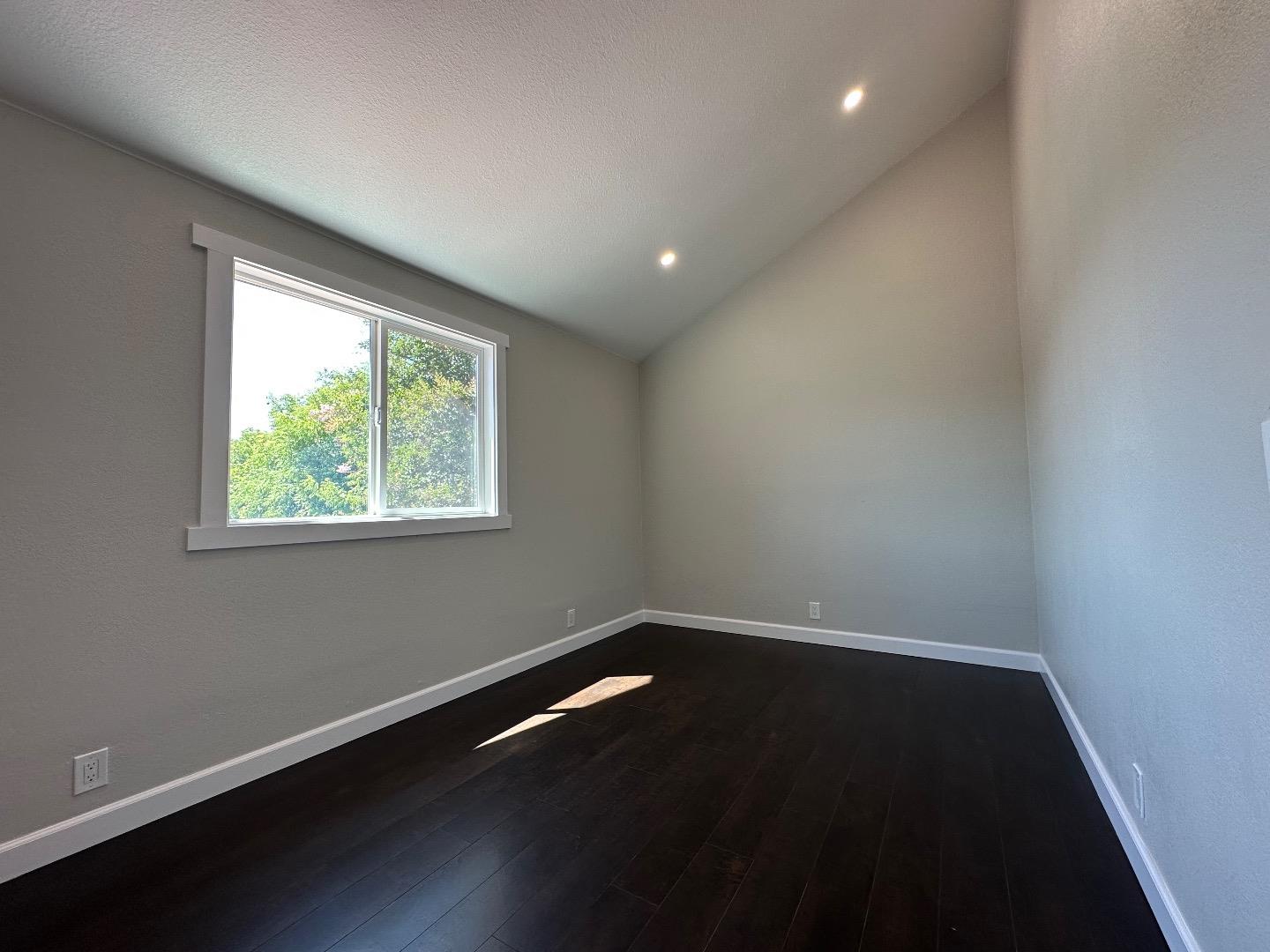Detail Gallery Image 22 of 28 For 2195 Cunningham Ct, San Jose,  CA 95148 - 4 Beds | 3 Baths