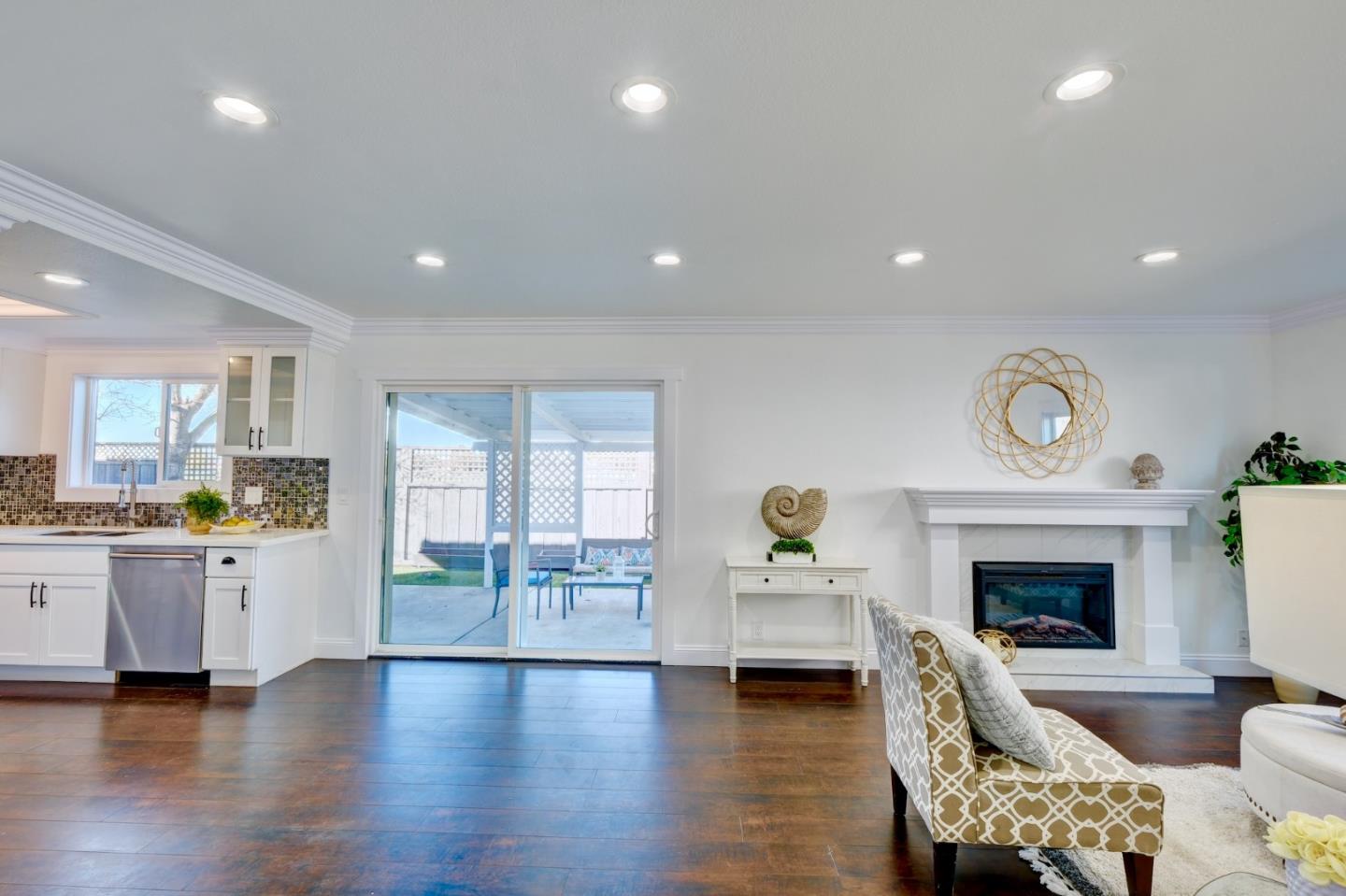 Detail Gallery Image 6 of 28 For 2195 Cunningham Ct, San Jose,  CA 95148 - 4 Beds | 3 Baths