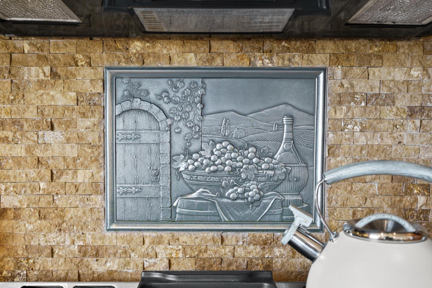 Detail Gallery Image 14 of 43 For 194 Beach Park Blvd, Foster City,  CA 94404 - 4 Beds | 2/1 Baths