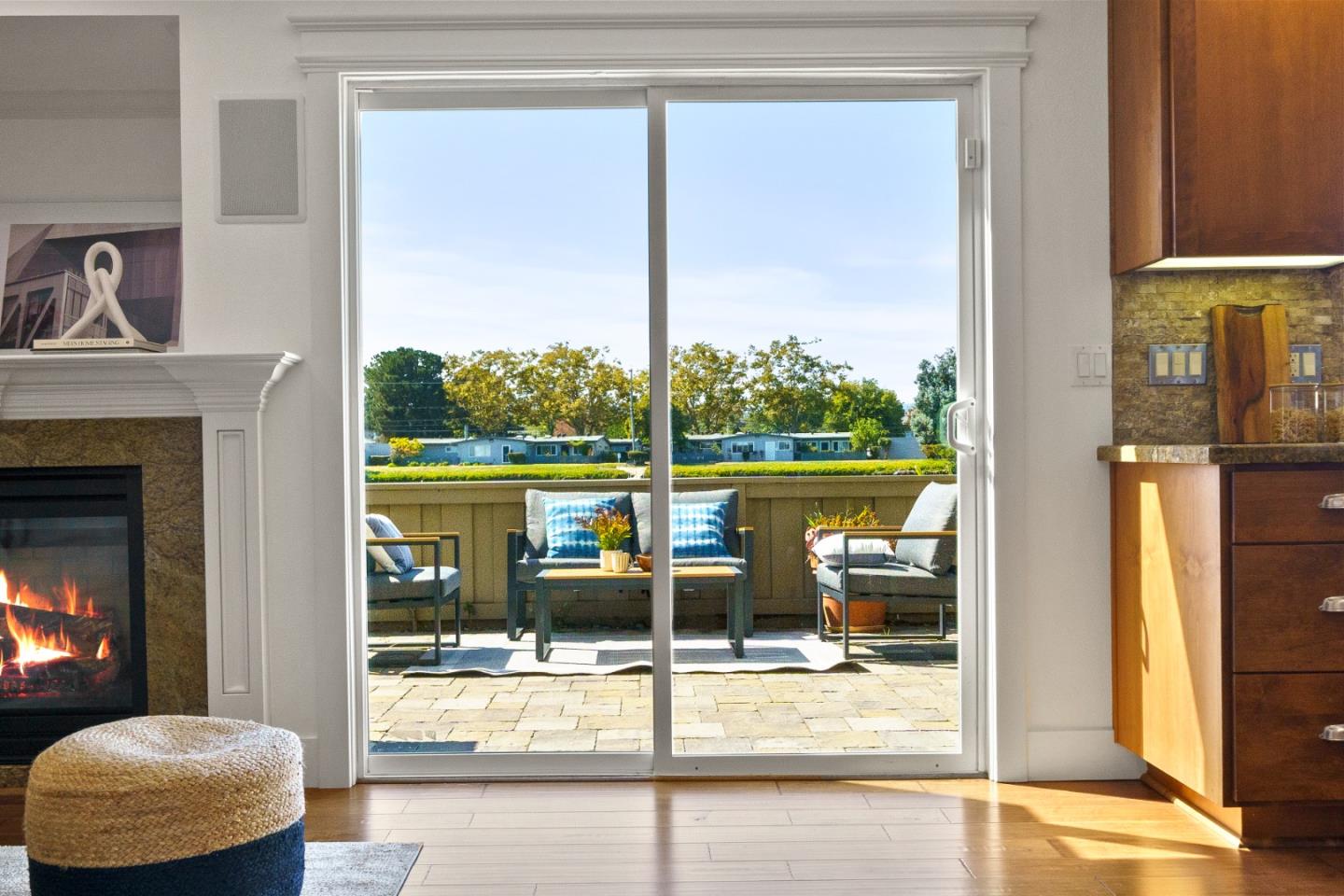 Detail Gallery Image 19 of 43 For 194 Beach Park Blvd, Foster City,  CA 94404 - 4 Beds | 2/1 Baths