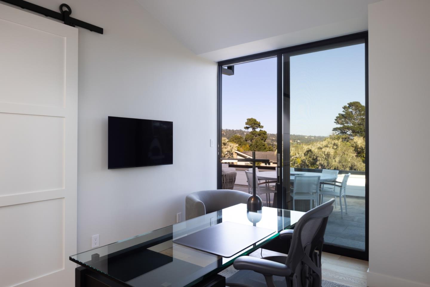 Detail Gallery Image 17 of 42 For 3301 17 Mile Dr #22,  Pebble Beach,  CA 93953 - 4 Beds | 5/2 Baths