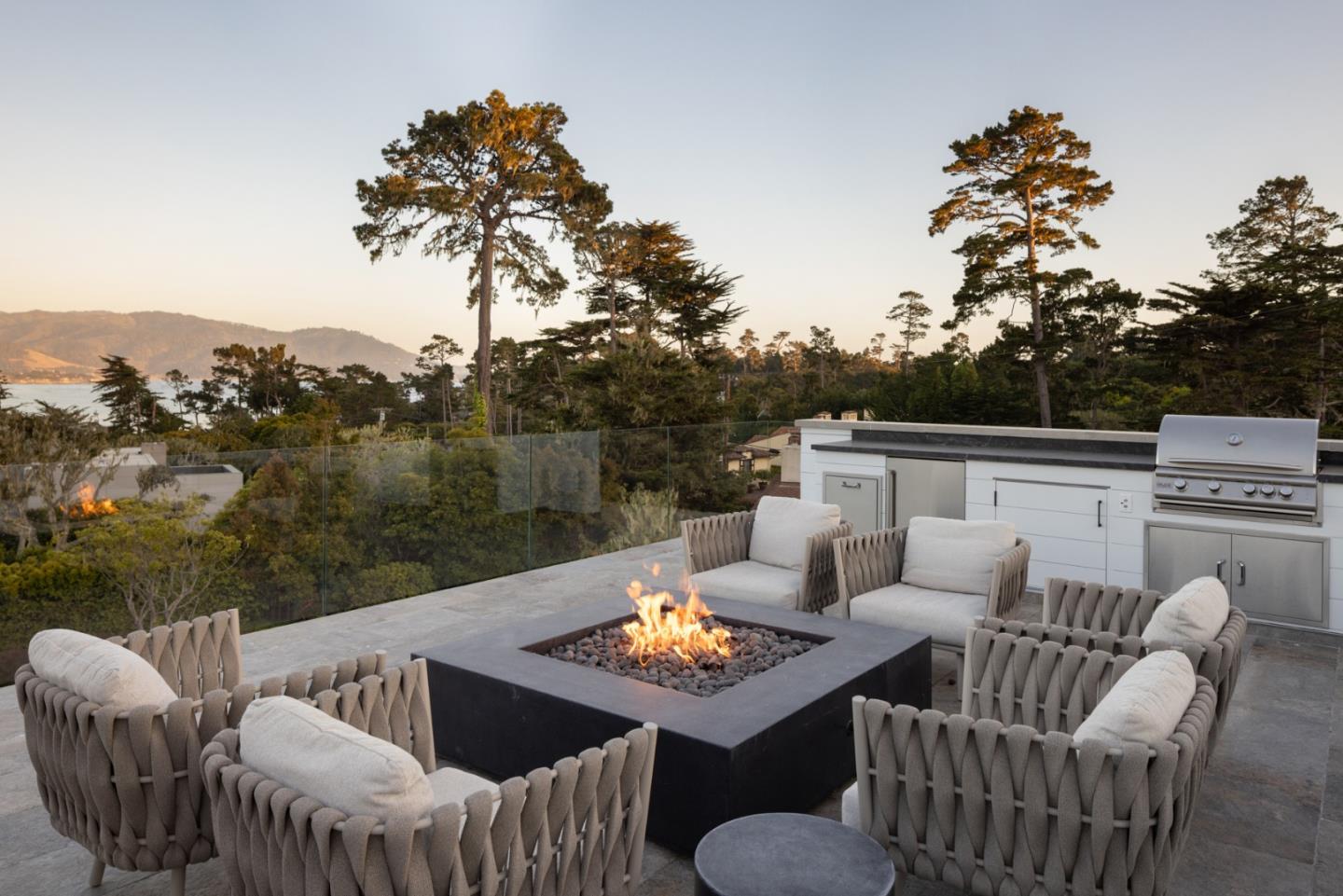 Detail Gallery Image 21 of 42 For 3301 17 Mile Dr #22,  Pebble Beach,  CA 93953 - 4 Beds | 5/2 Baths