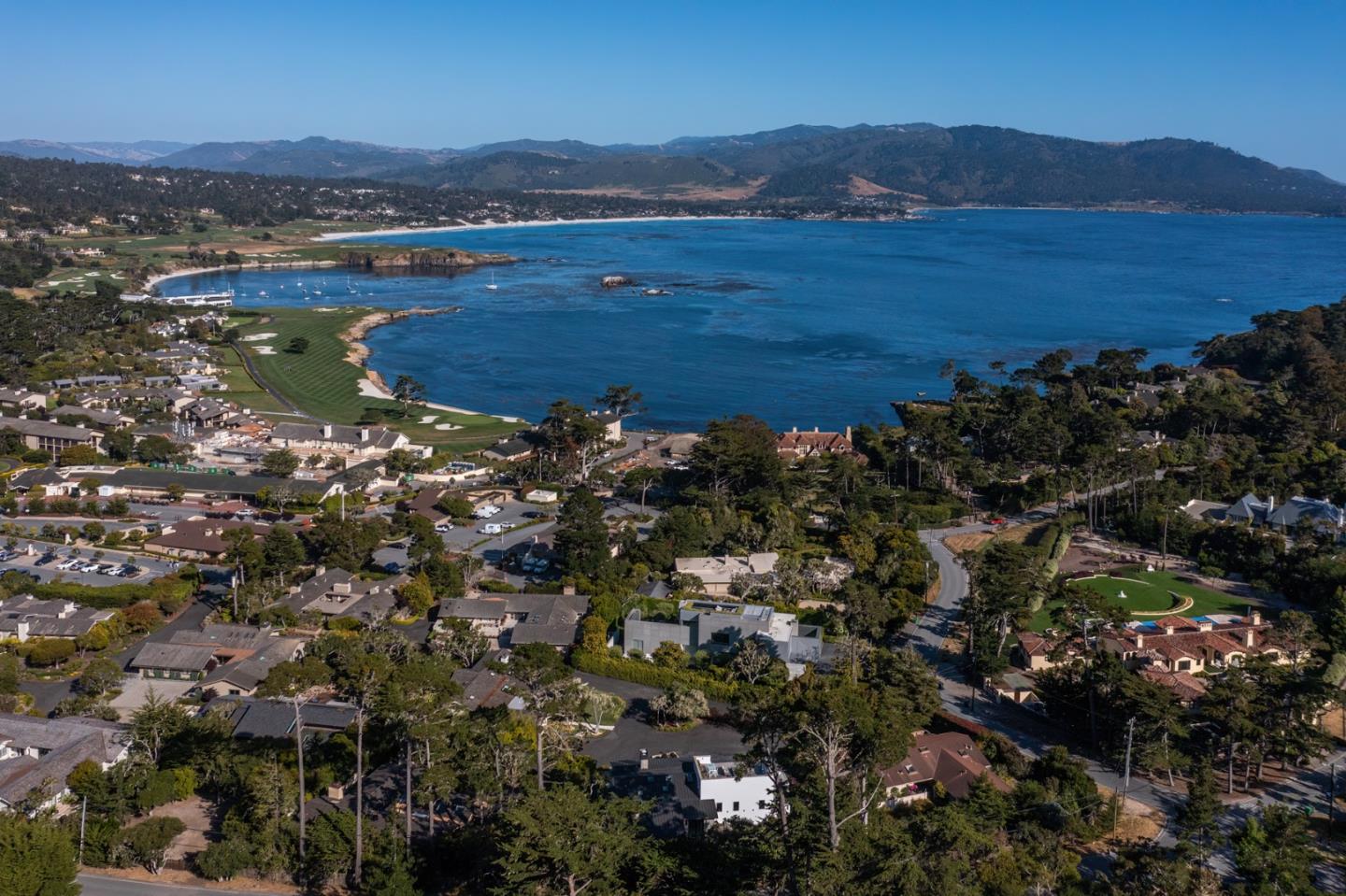 Detail Gallery Image 41 of 42 For 3301 17 Mile Dr #22,  Pebble Beach,  CA 93953 - 4 Beds | 5/2 Baths