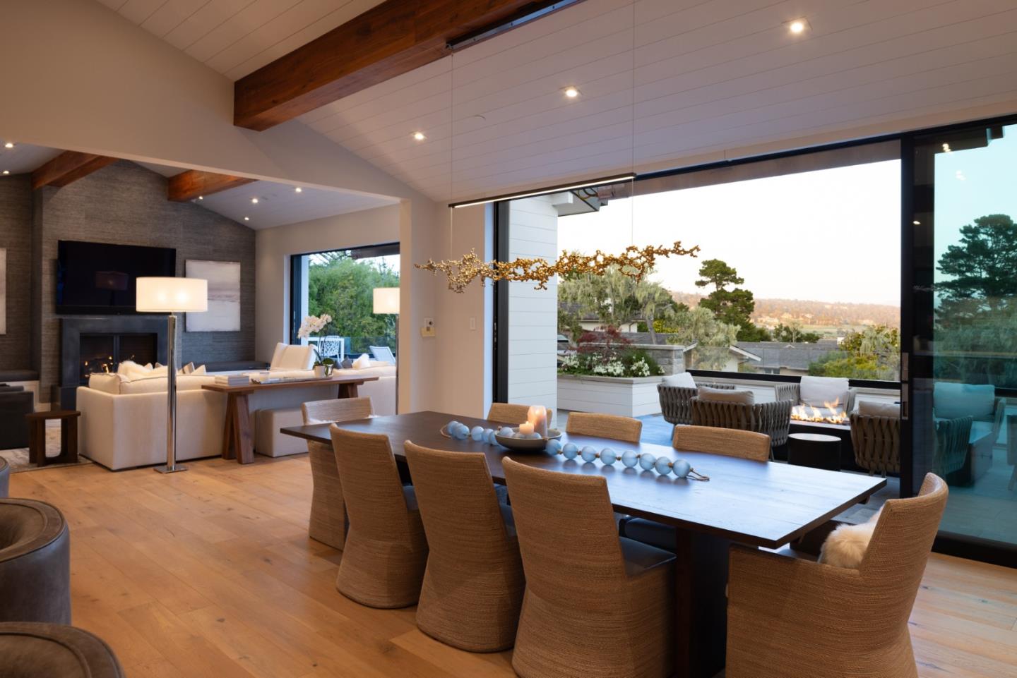 Detail Gallery Image 8 of 42 For 3301 17 Mile Dr #22,  Pebble Beach,  CA 93953 - 4 Beds | 5/2 Baths