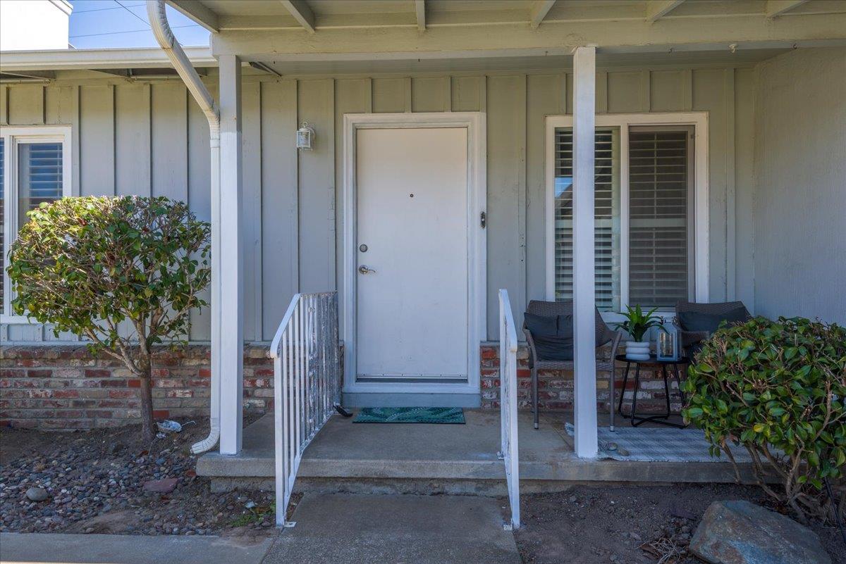Detail Gallery Image 3 of 22 For 714 Del Monte Ave, South San Francisco,  CA 94080 - 3 Beds | 1 Baths