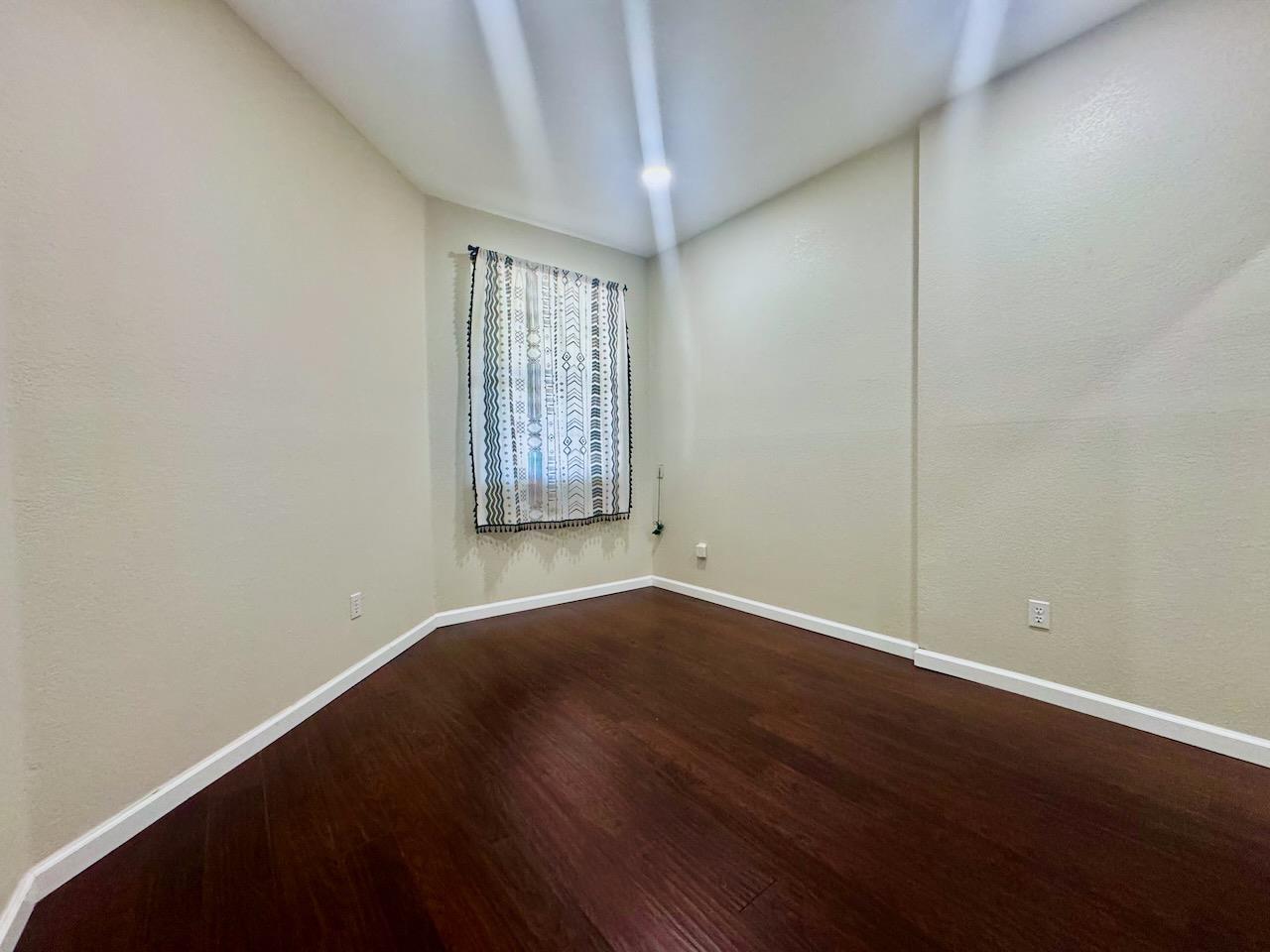 Detail Gallery Image 13 of 31 For 1333 Downieville Dr, El Dorado Hills,  CA 95762 - 4 Beds | 3 Baths