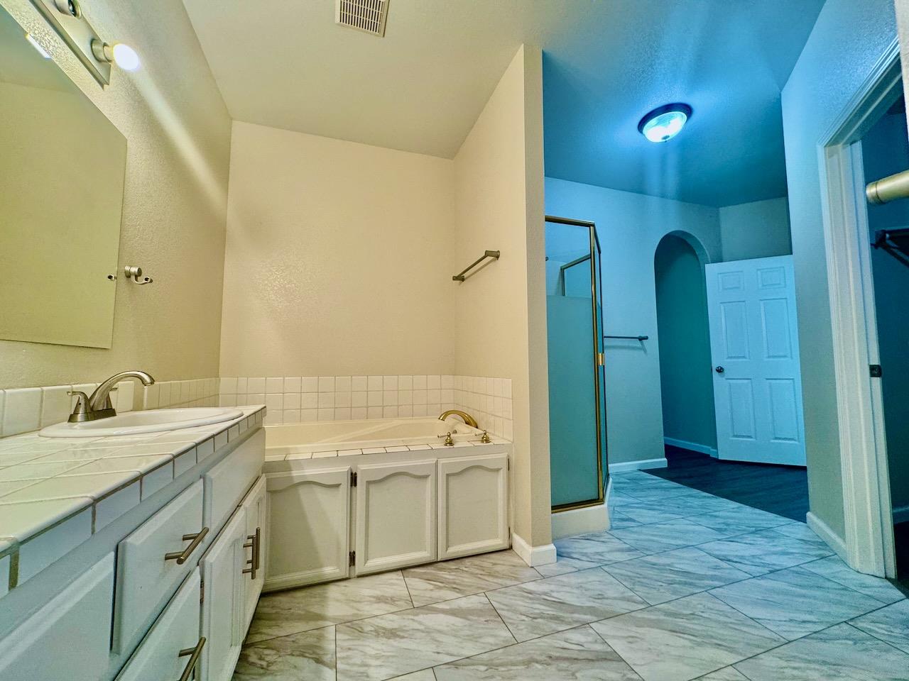 Detail Gallery Image 24 of 31 For 1333 Downieville Dr, El Dorado Hills,  CA 95762 - 4 Beds | 3 Baths