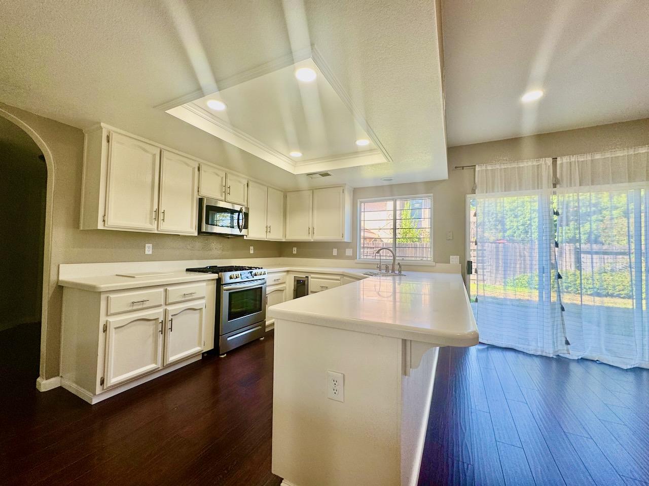 Detail Gallery Image 6 of 31 For 1333 Downieville Dr, El Dorado Hills,  CA 95762 - 4 Beds | 3 Baths