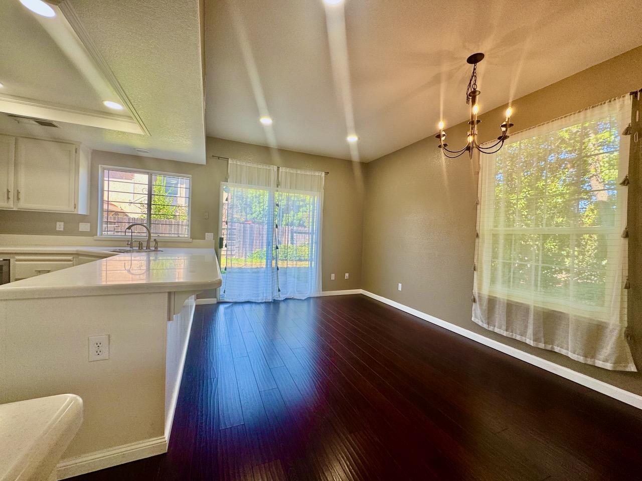 Detail Gallery Image 7 of 31 For 1333 Downieville Dr, El Dorado Hills,  CA 95762 - 4 Beds | 3 Baths