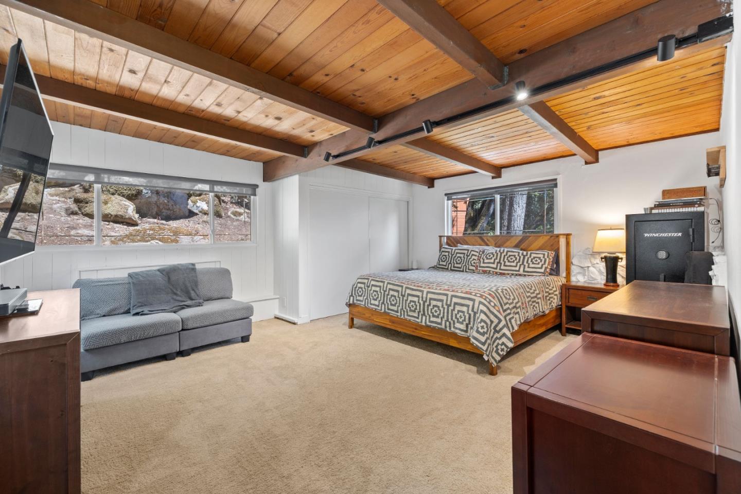 Detail Gallery Image 16 of 64 For 19156 Old Vineyard Rd, Los Gatos,  CA 95033 - 4 Beds | 3 Baths