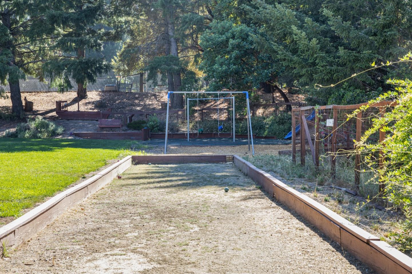 Detail Gallery Image 52 of 64 For 19156 Old Vineyard Rd, Los Gatos,  CA 95033 - 4 Beds | 3 Baths