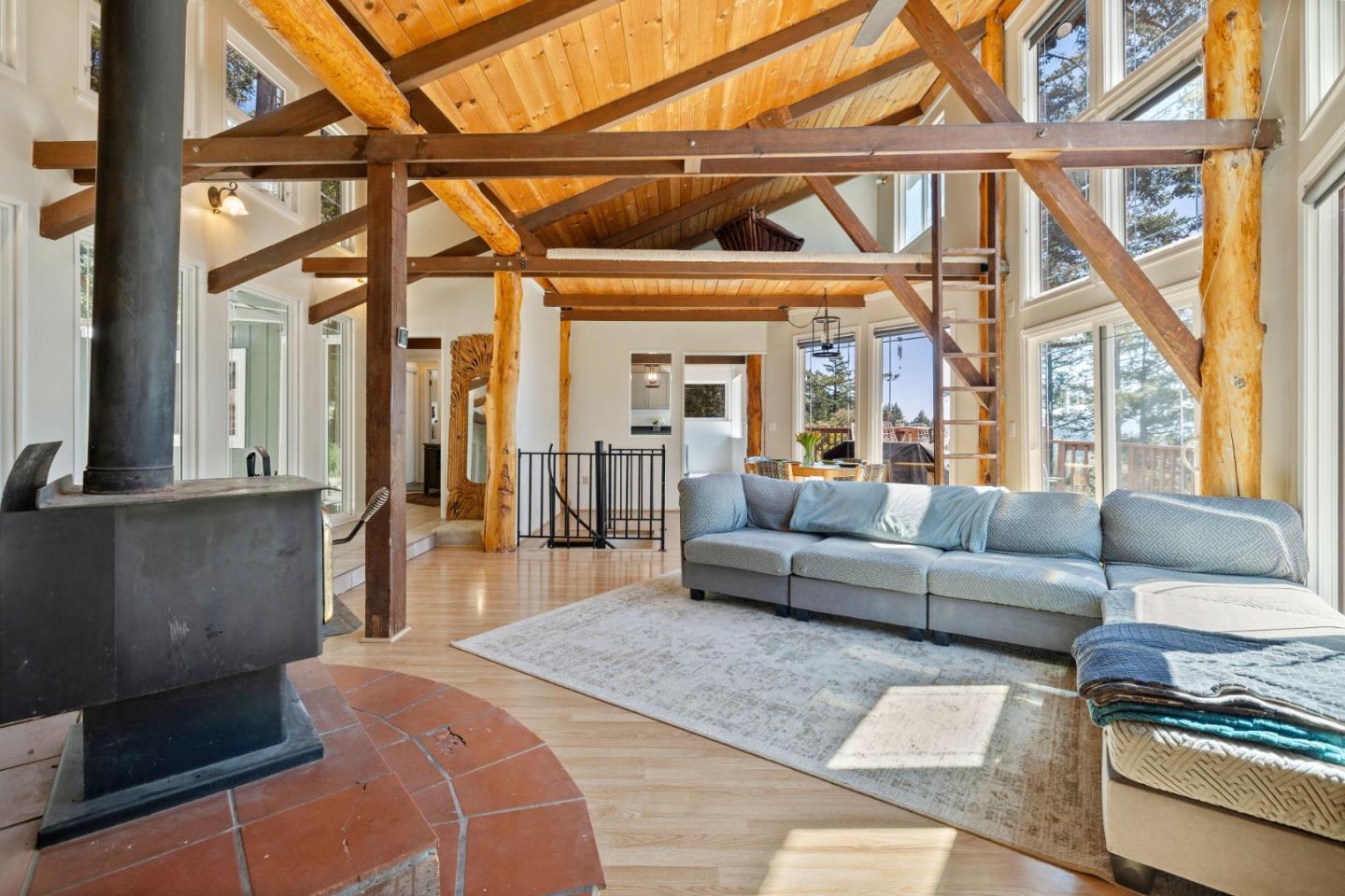 Detail Gallery Image 8 of 64 For 19156 Old Vineyard Rd, Los Gatos,  CA 95033 - 4 Beds | 3 Baths