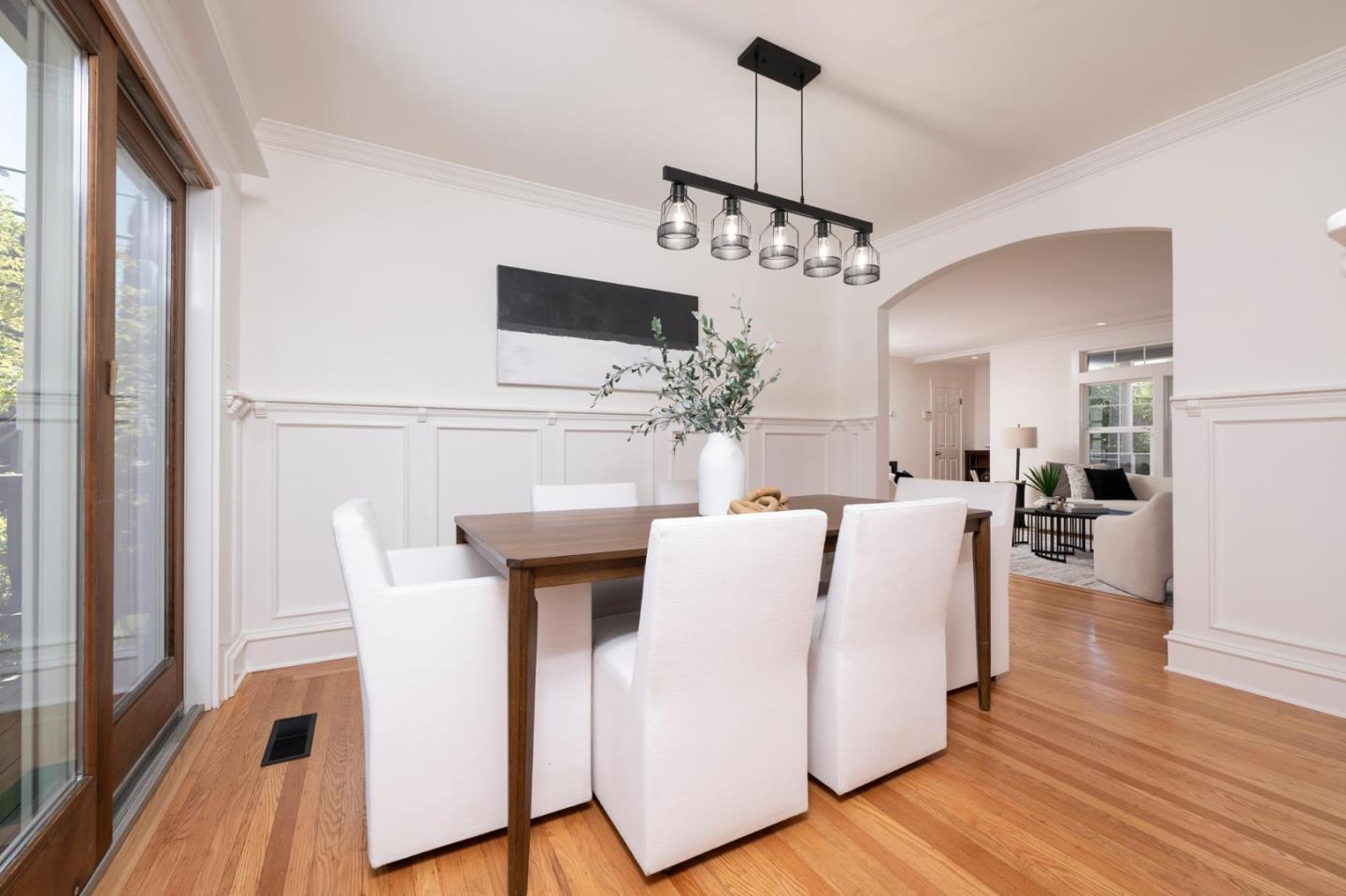 Detail Gallery Image 15 of 51 For 1131 Hawthorne Dr, San Mateo,  CA 94402 - 3 Beds | 1/1 Baths