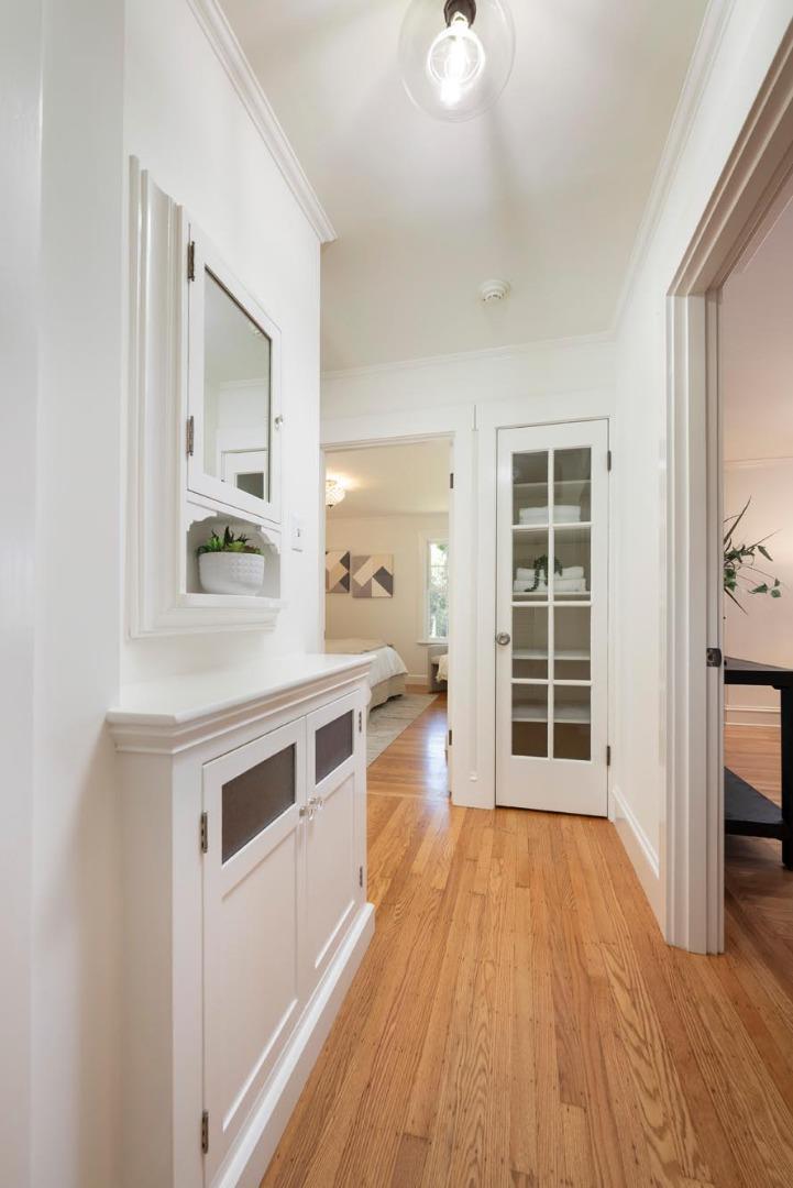 Detail Gallery Image 23 of 51 For 1131 Hawthorne Dr, San Mateo,  CA 94402 - 3 Beds | 1/1 Baths