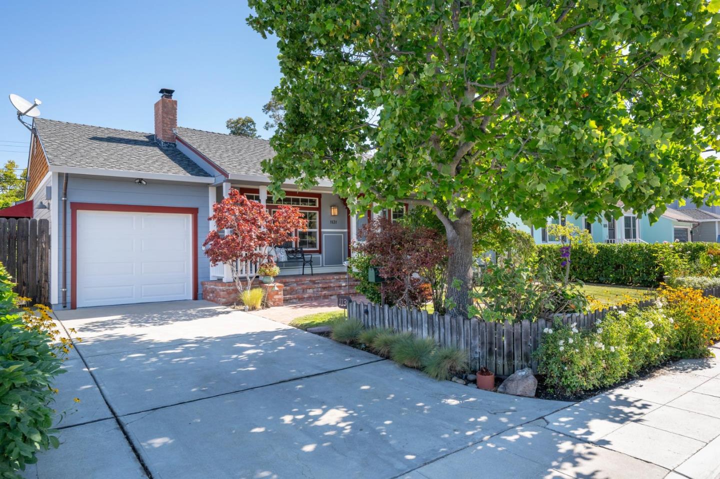 Detail Gallery Image 3 of 51 For 1131 Hawthorne Dr, San Mateo,  CA 94402 - 3 Beds | 1/1 Baths