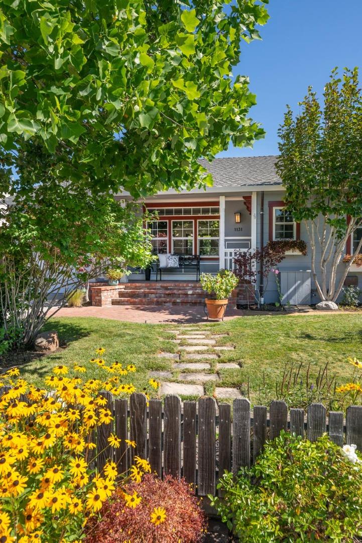 Detail Gallery Image 6 of 51 For 1131 Hawthorne Dr, San Mateo,  CA 94402 - 3 Beds | 1/1 Baths