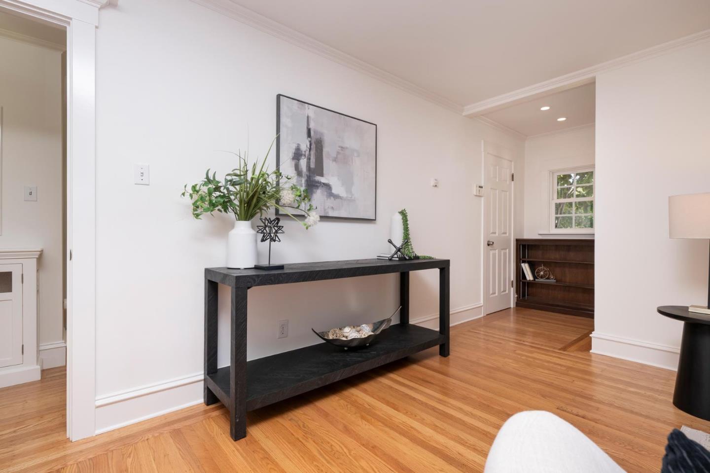 Detail Gallery Image 9 of 51 For 1131 Hawthorne Dr, San Mateo,  CA 94402 - 3 Beds | 1/1 Baths