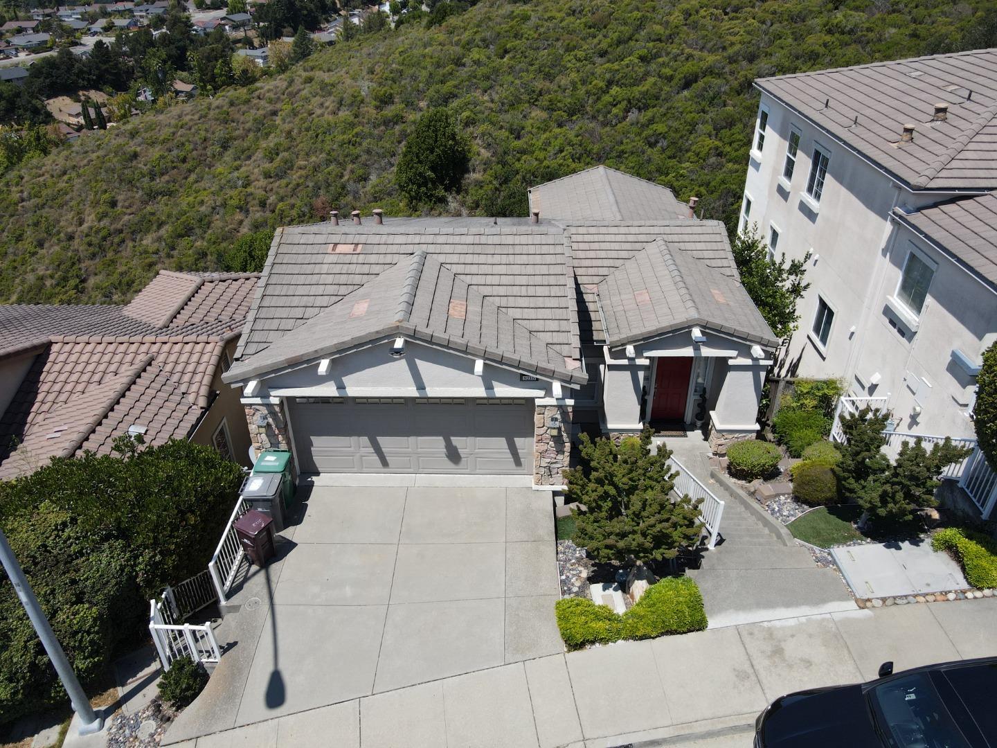 Detail Gallery Image 29 of 31 For 8215 Skyline Cir, Oakland,  CA 94605 - 3 Beds | 2/1 Baths