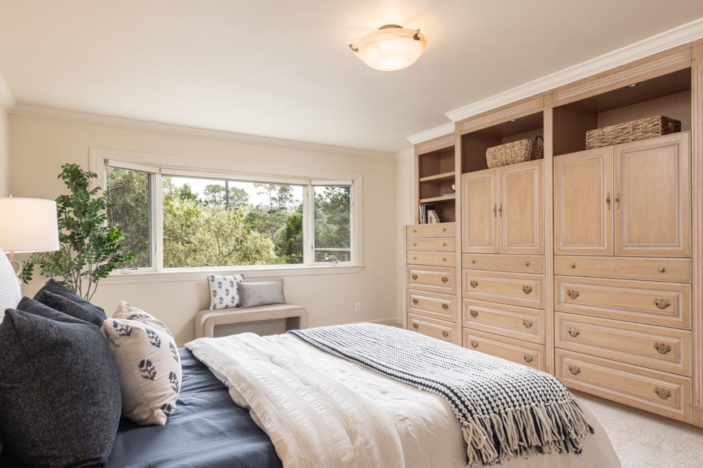 Detail Gallery Image 15 of 32 For 1158 Chaparral Rd, Pebble Beach,  CA 93953 - 5 Beds | 4 Baths