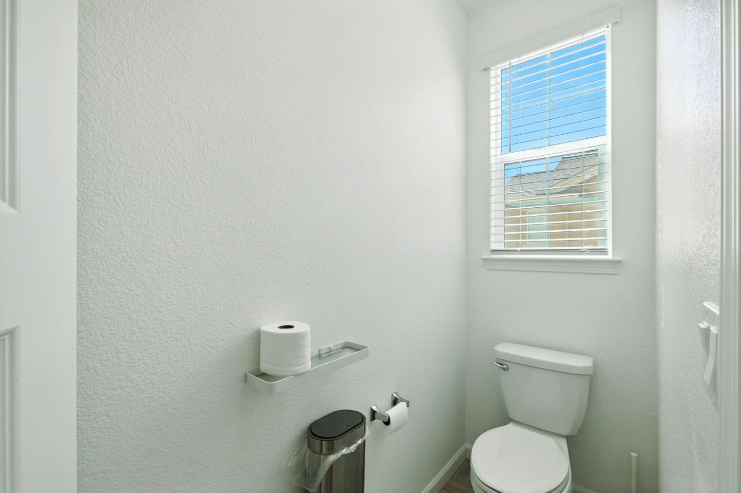 Detail Gallery Image 29 of 33 For 1371 Hadley Dr, Woodland,  CA 95776 - 4 Beds | 3 Baths