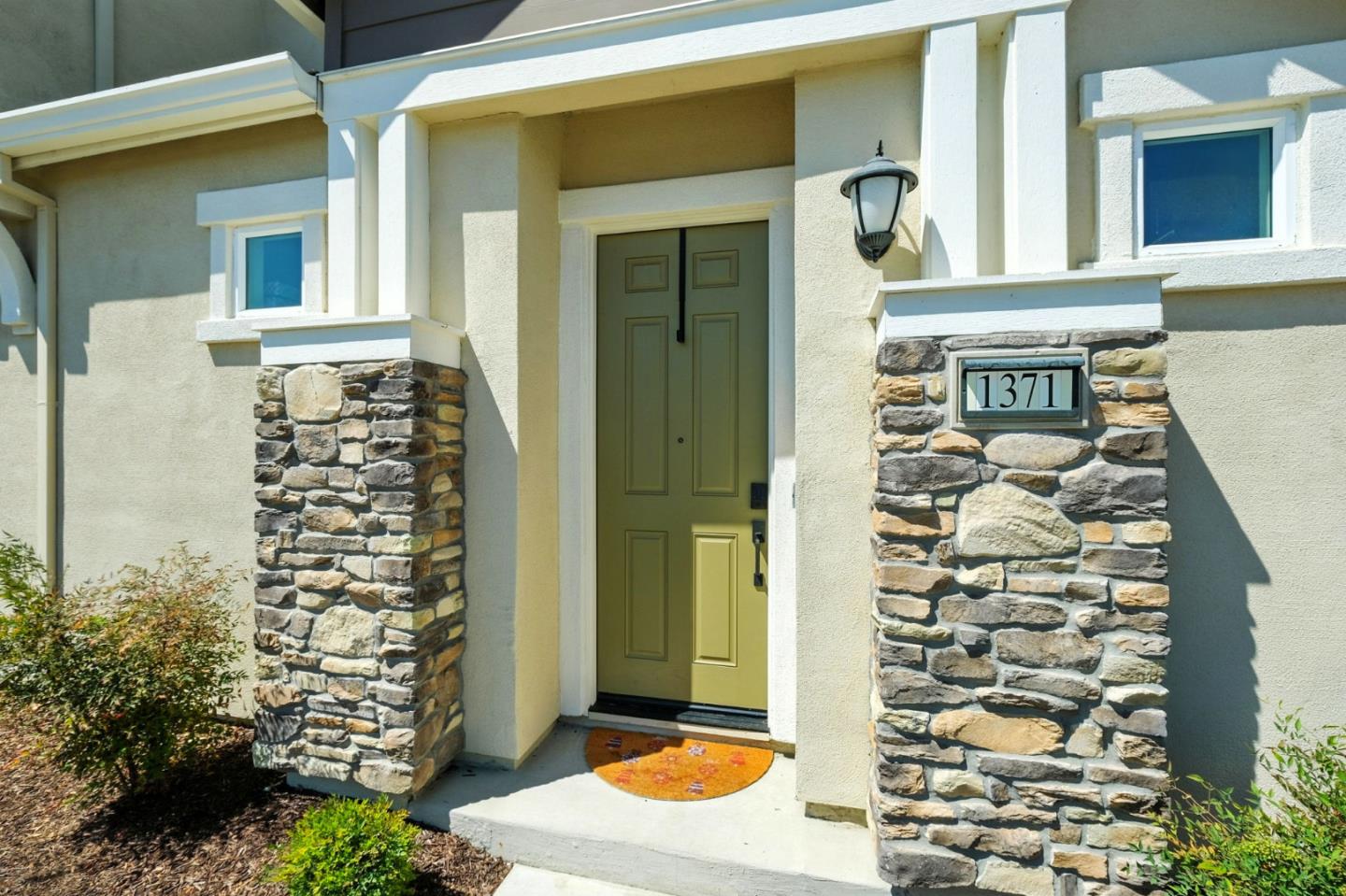 Detail Gallery Image 3 of 33 For 1371 Hadley Dr, Woodland,  CA 95776 - 4 Beds | 3 Baths