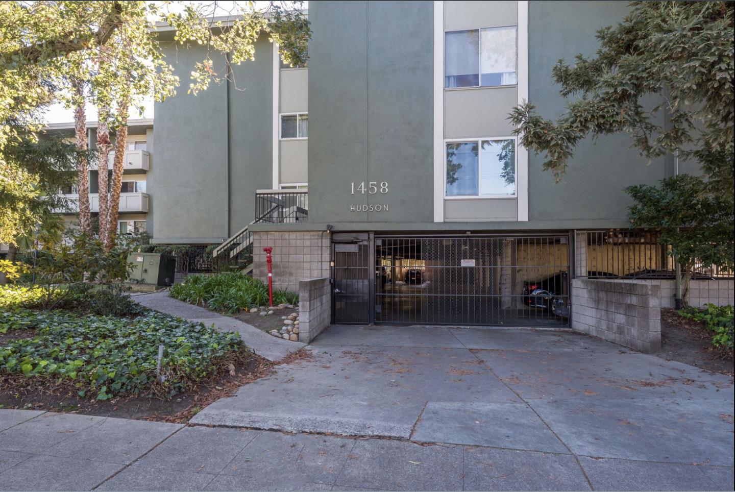 Detail Gallery Image 8 of 17 For 1458 Hudson St #208,  Redwood City,  CA 94061 - 1 Beds | 1 Baths