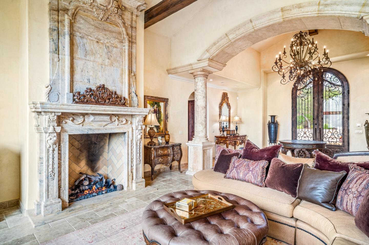 Detail Gallery Image 10 of 74 For 1519 Riata Rd, Pebble Beach,  CA 93953 - 5 Beds | 5/3 Baths