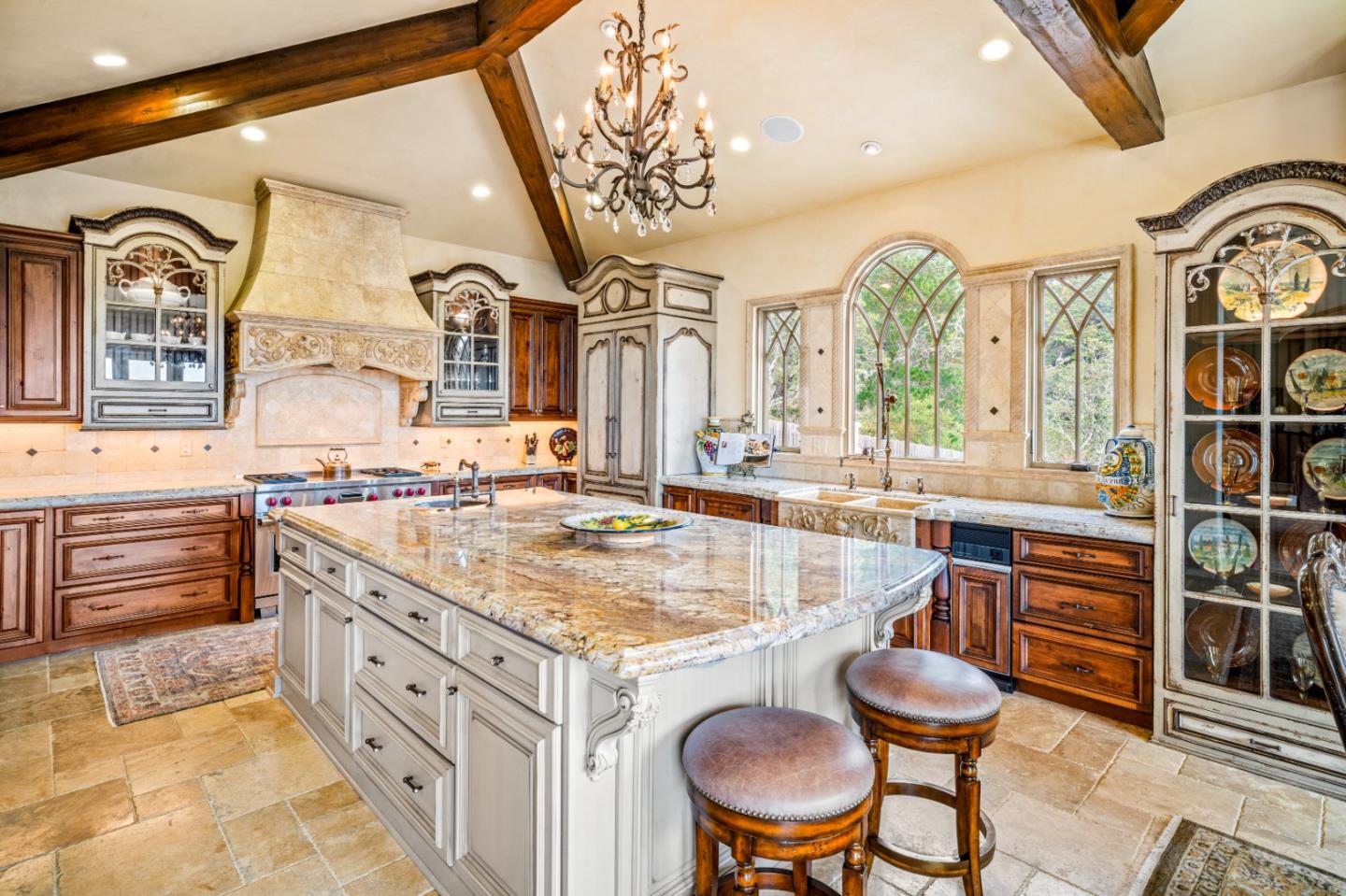 Detail Gallery Image 21 of 74 For 1519 Riata Rd, Pebble Beach,  CA 93953 - 5 Beds | 5/3 Baths