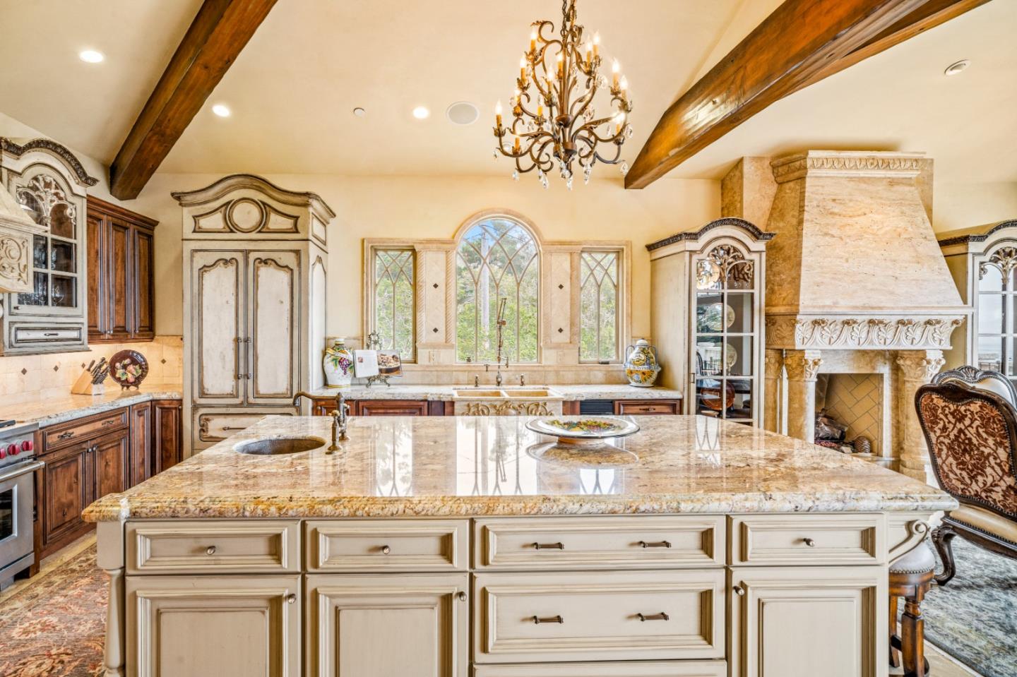 Detail Gallery Image 23 of 74 For 1519 Riata Rd, Pebble Beach,  CA 93953 - 5 Beds | 5/3 Baths