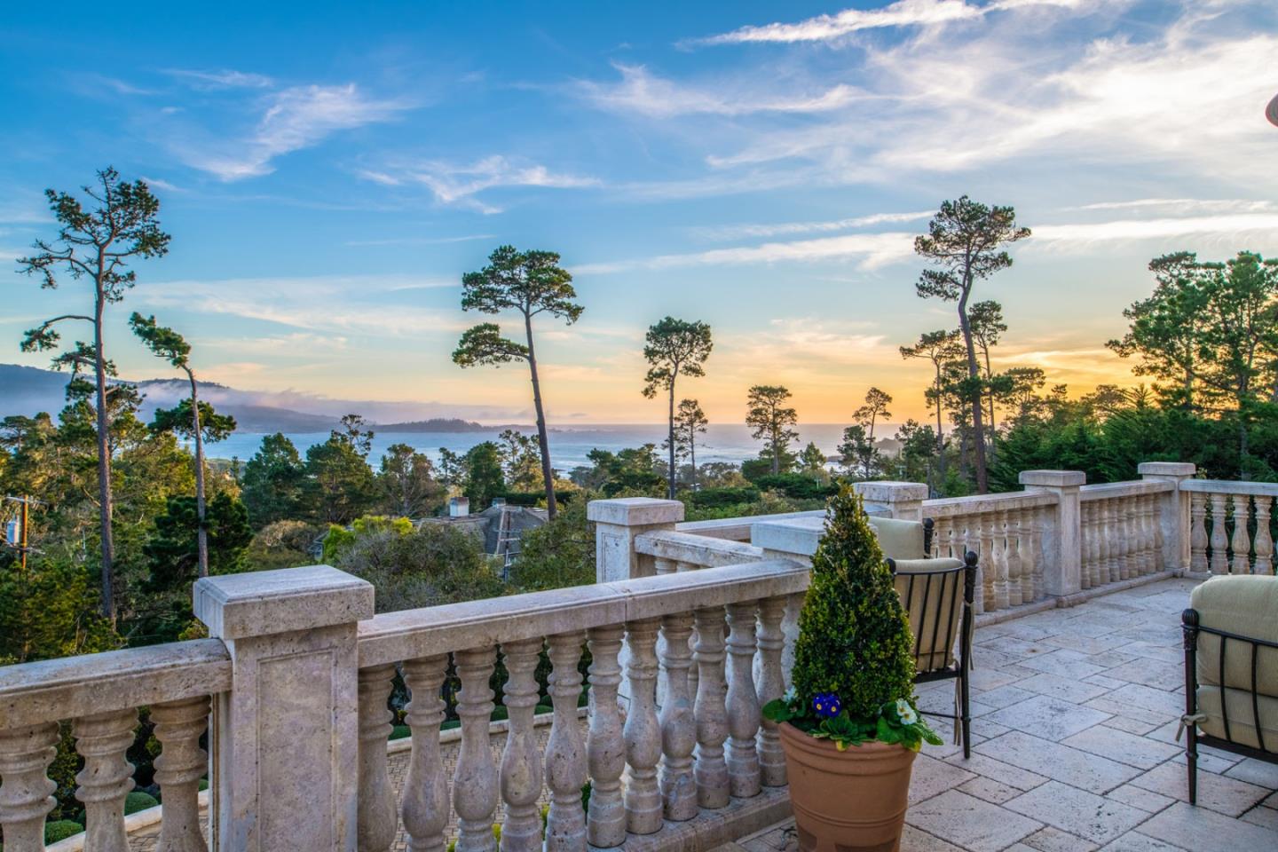 Detail Gallery Image 3 of 74 For 1519 Riata Rd, Pebble Beach,  CA 93953 - 5 Beds | 5/3 Baths