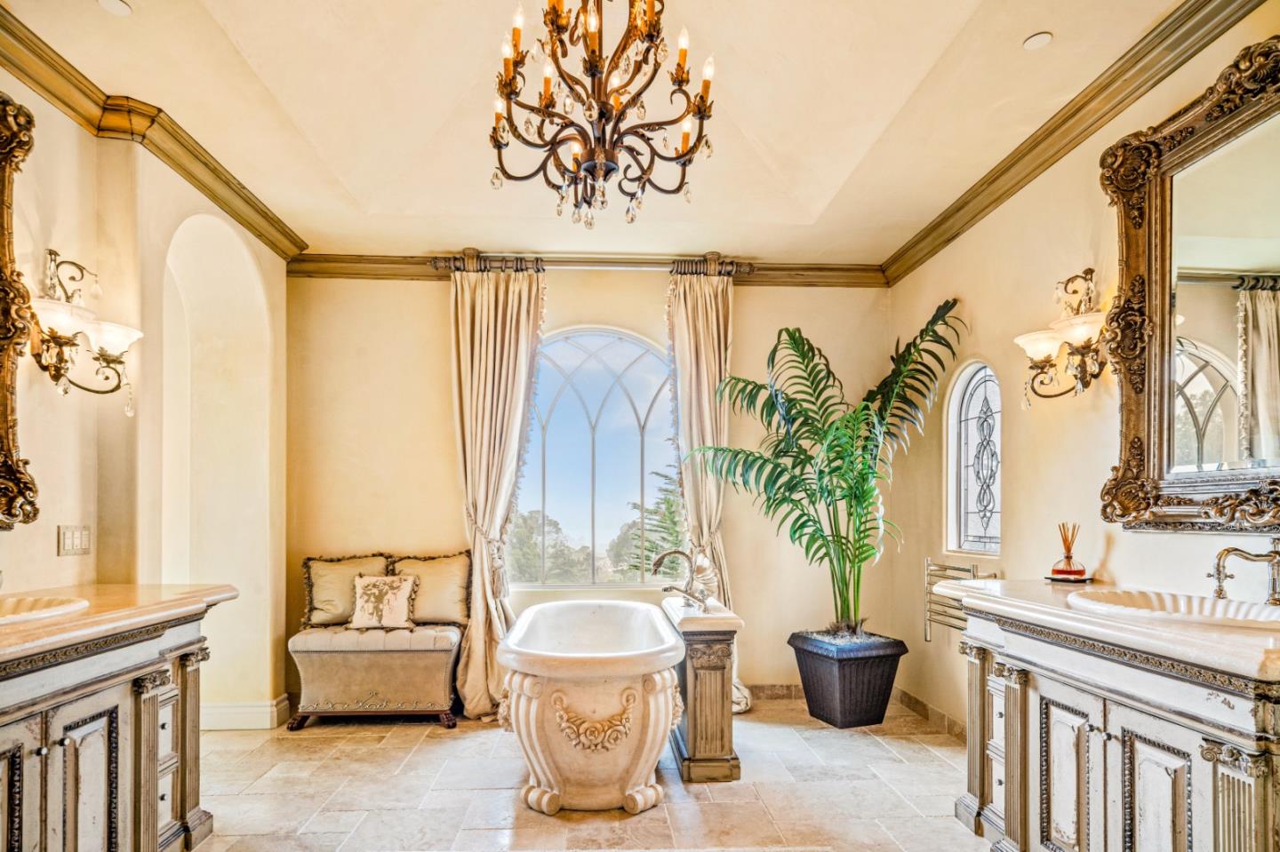 Detail Gallery Image 34 of 74 For 1519 Riata Rd, Pebble Beach,  CA 93953 - 5 Beds | 5/3 Baths